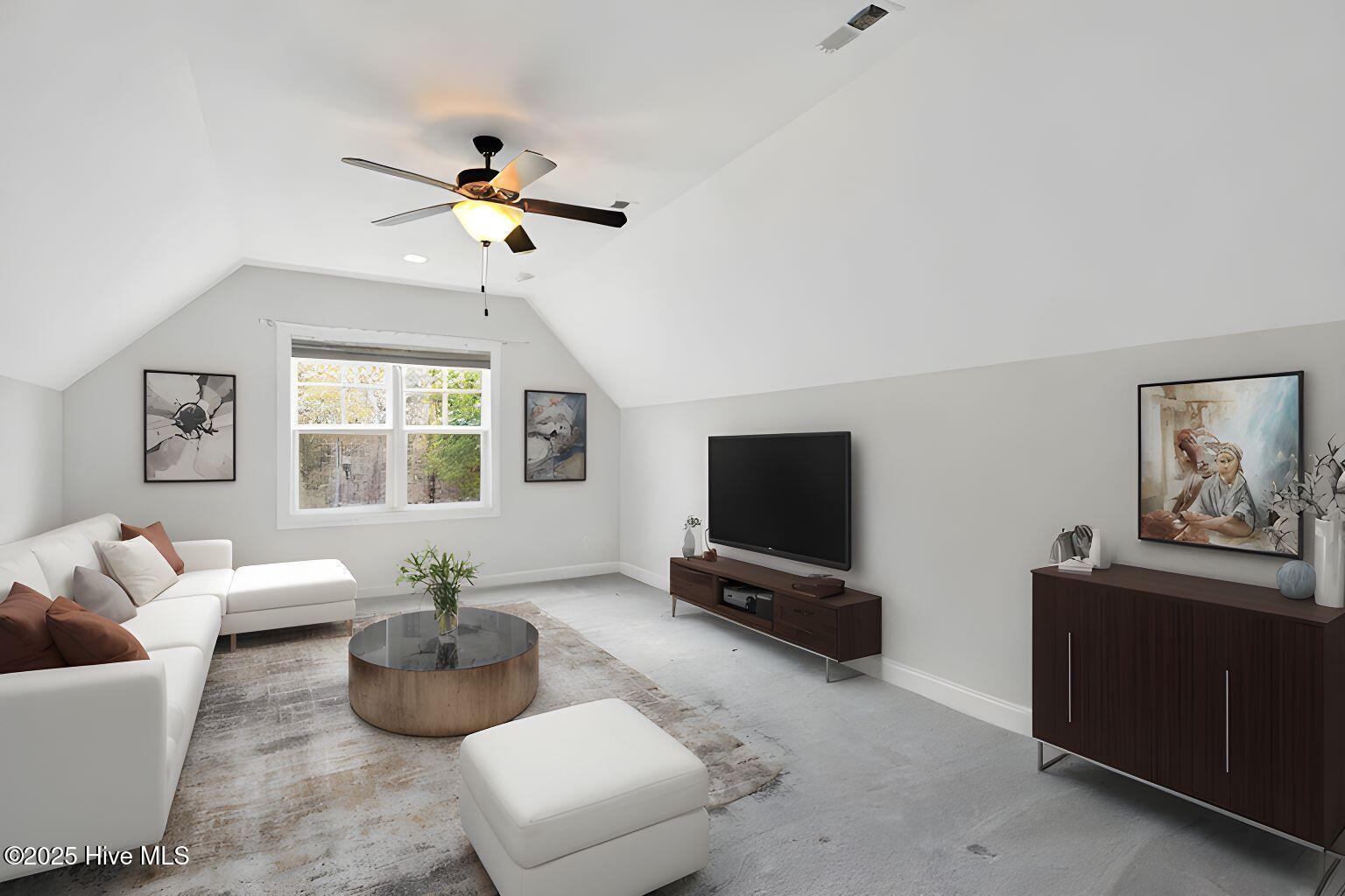 100550023 | Photo 40