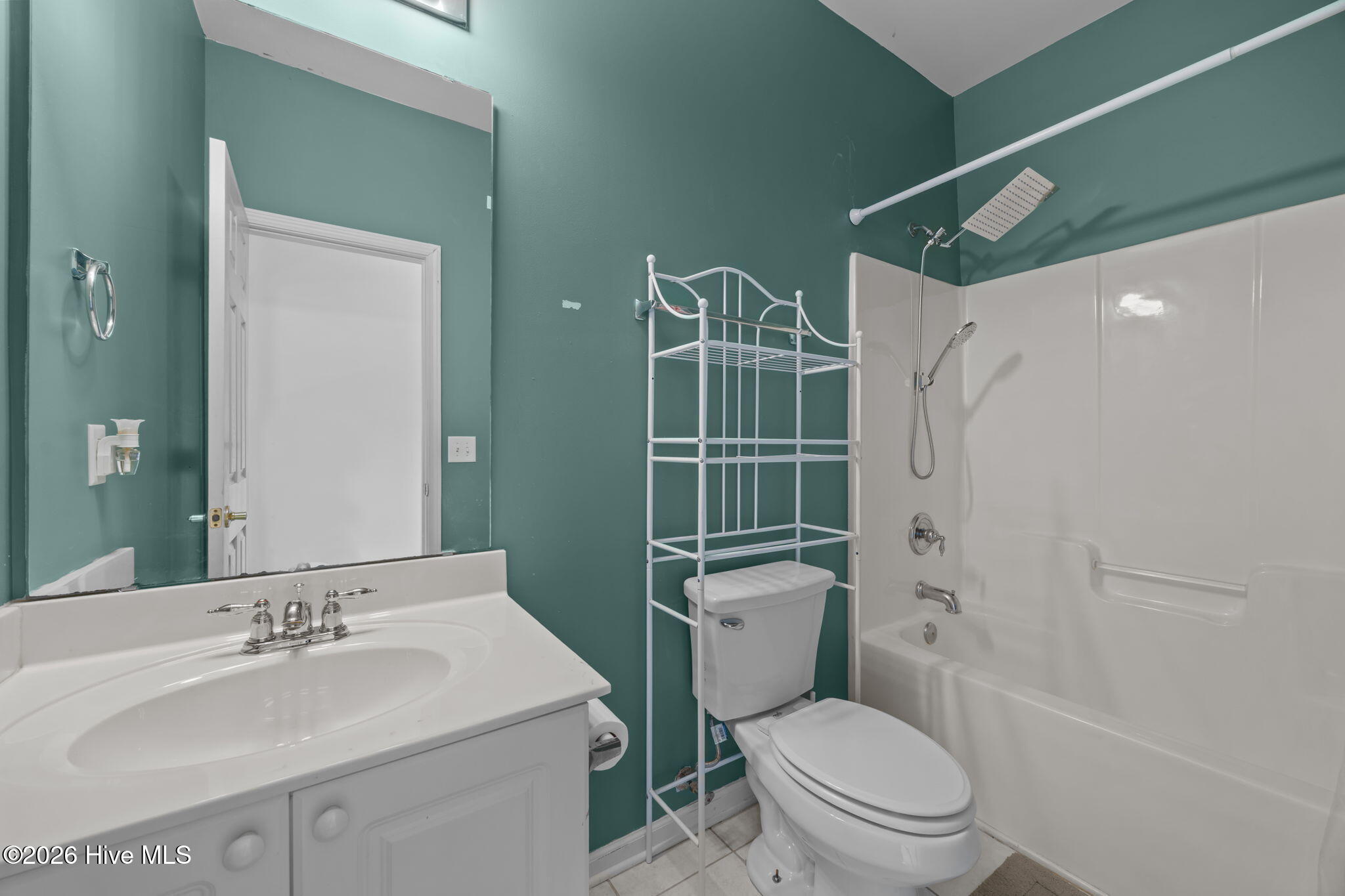 100549606 | Photo 21