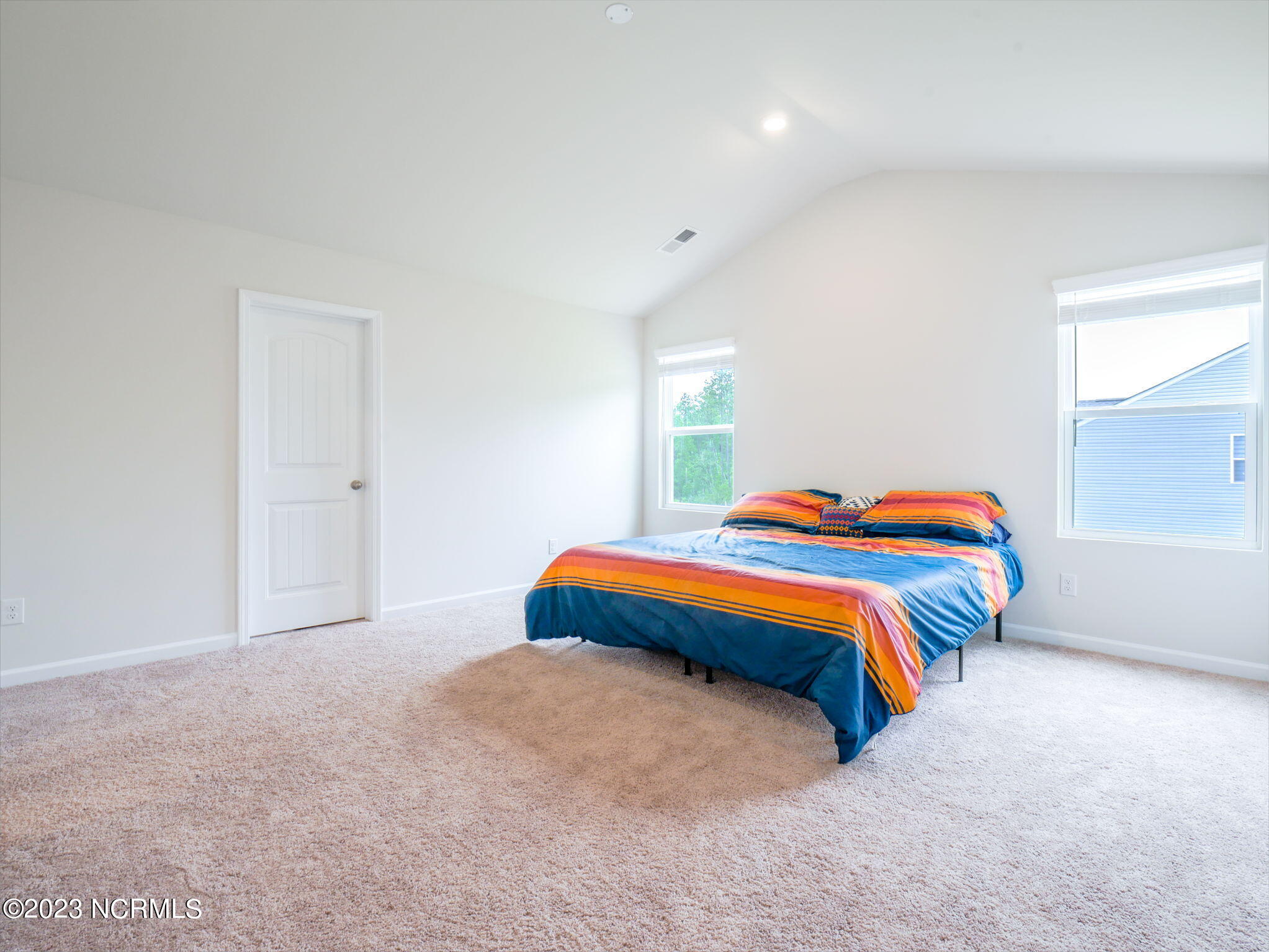 100539301 | Photo 21