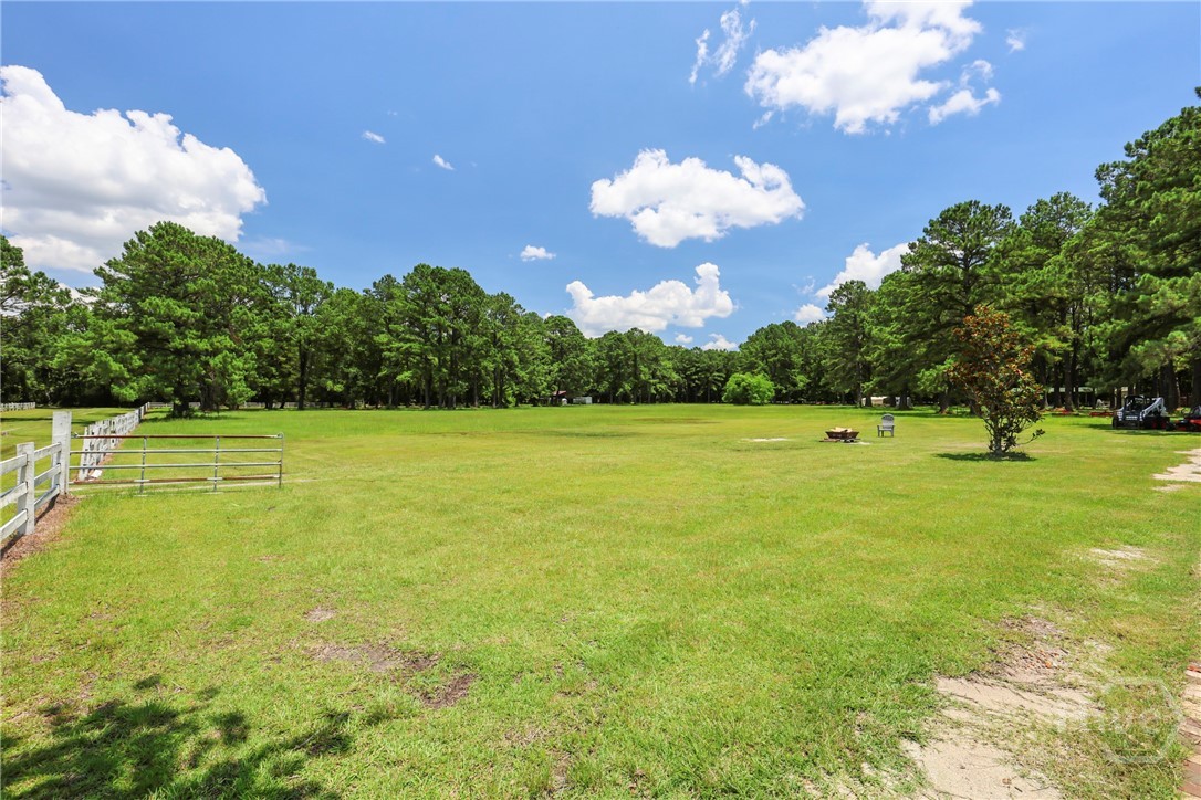 5747 Ogeechee Road, Savannah, GA, 31405