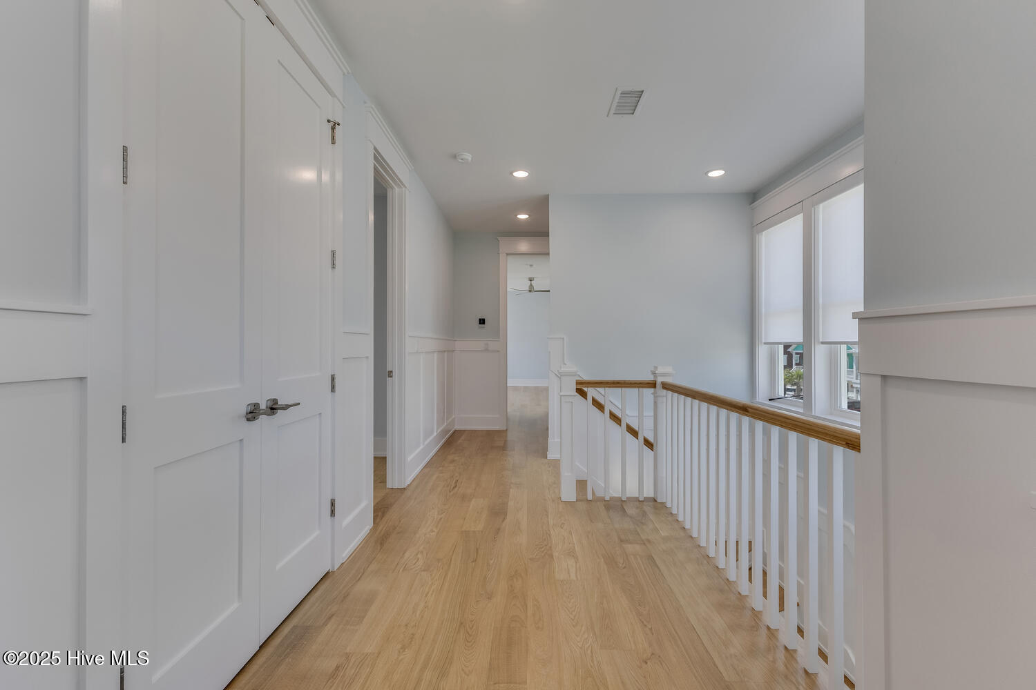 100537523 | Photo 31