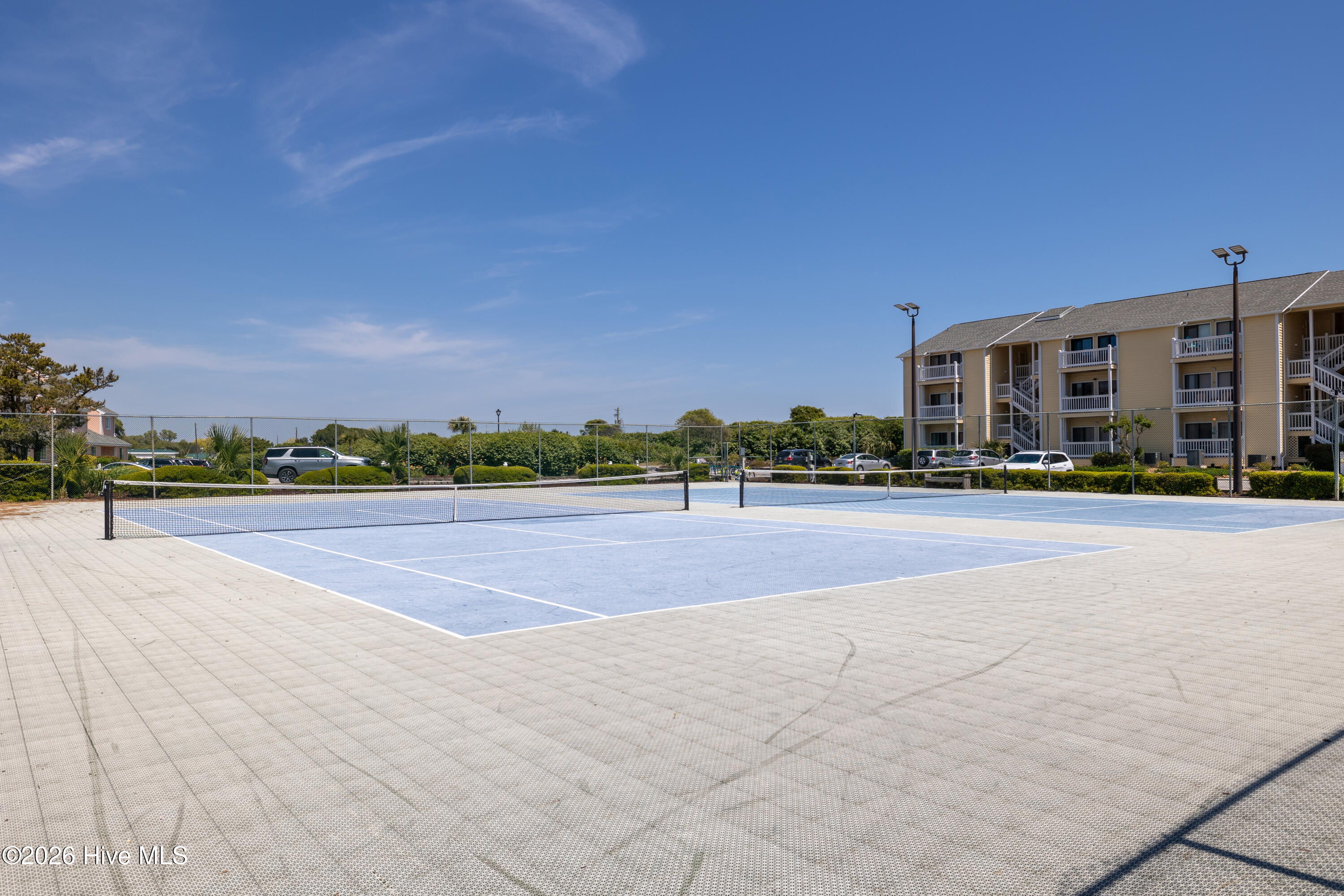 100550308 | Photo 30