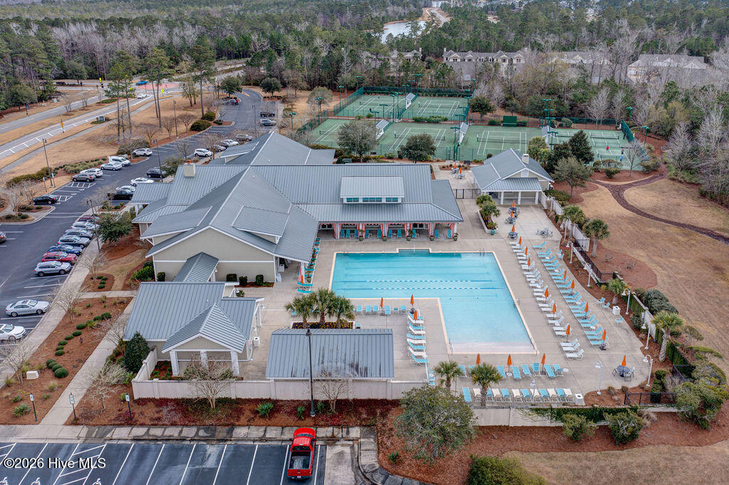 100554107 | Photo 65