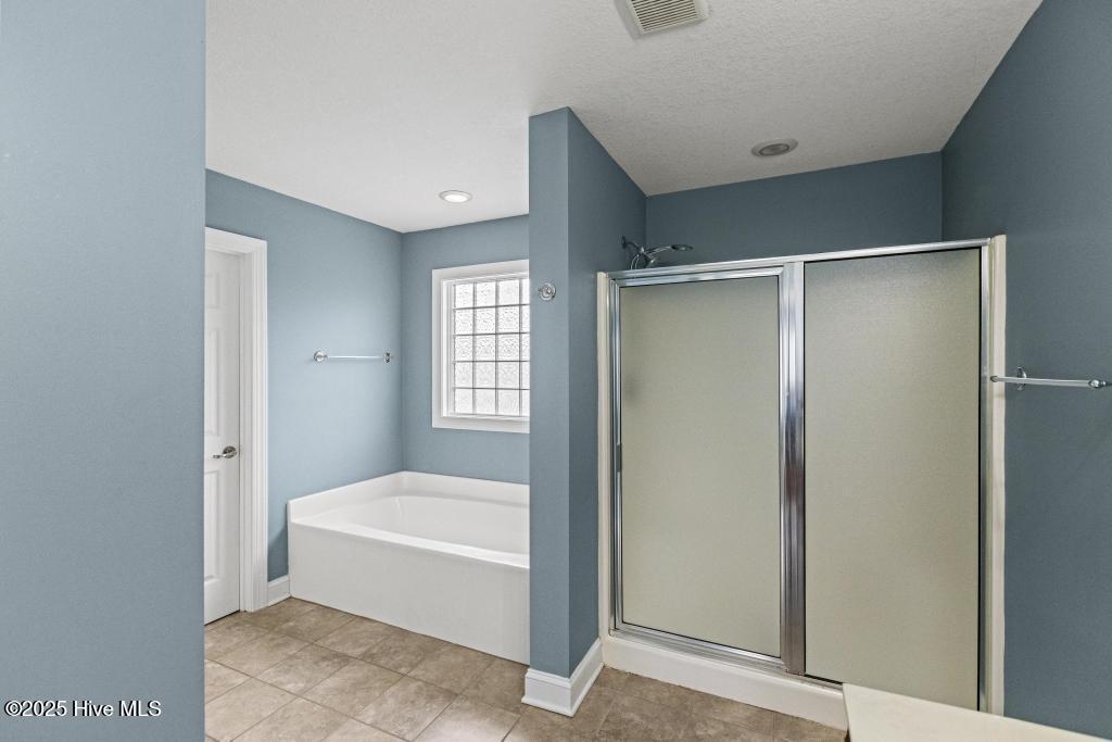 100532537 | Photo 24