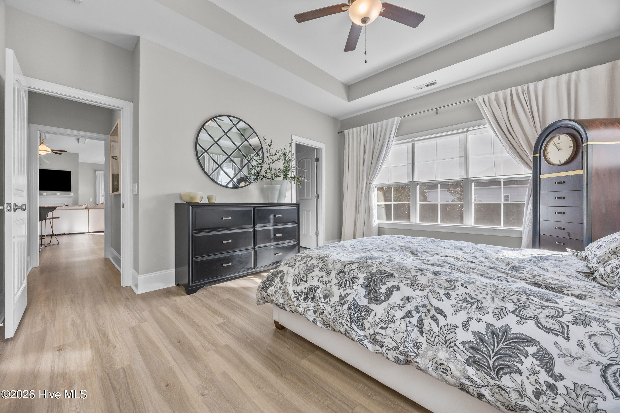 100550953 | Photo 23