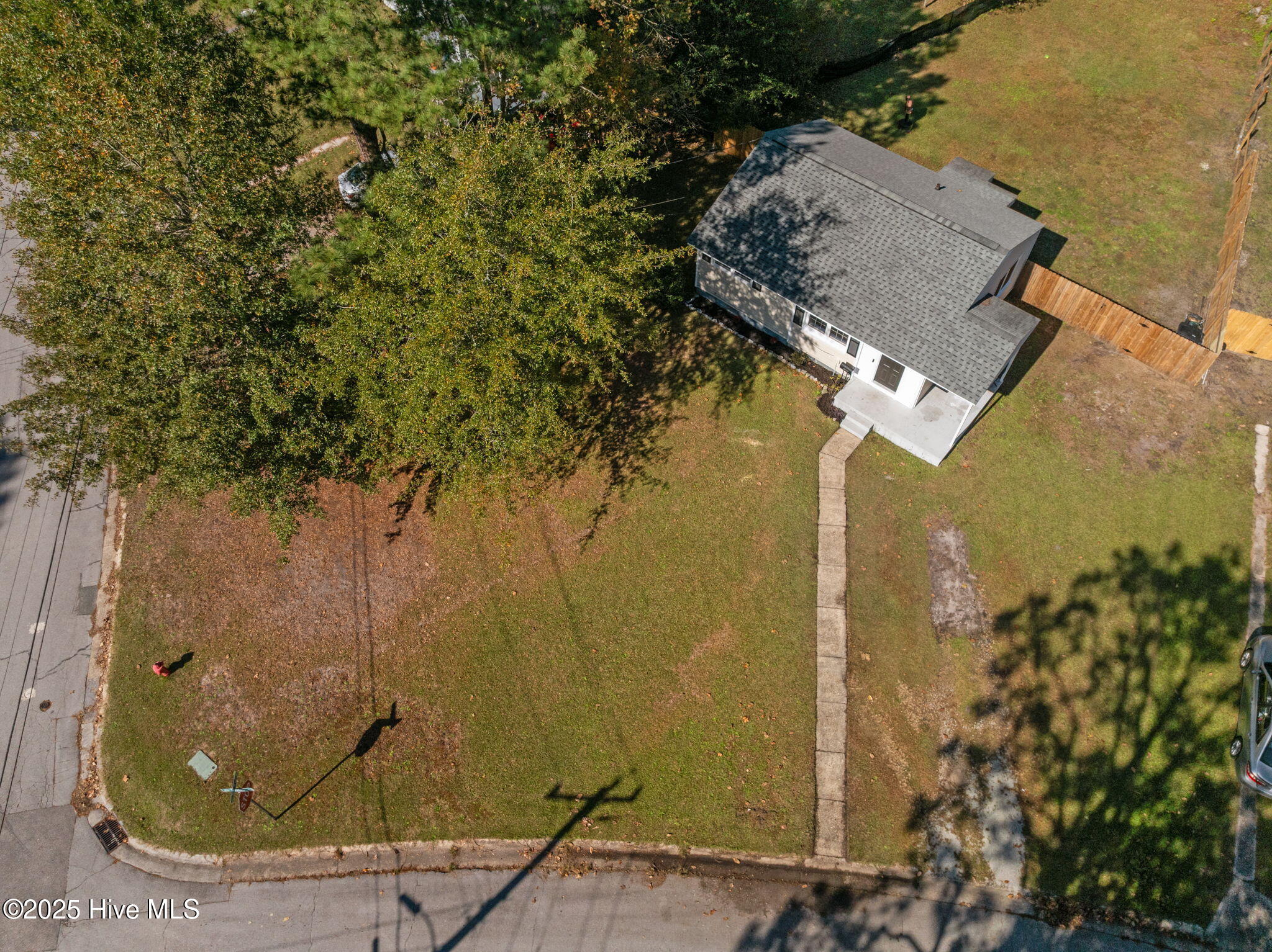 100538692 | Photo 35