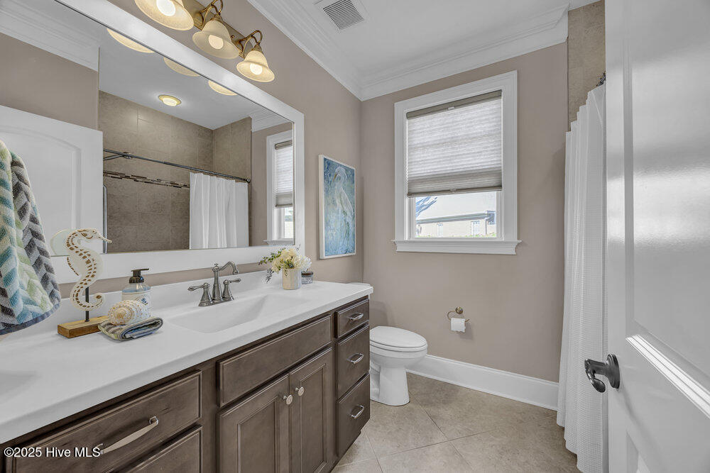 100539818 | Photo 23