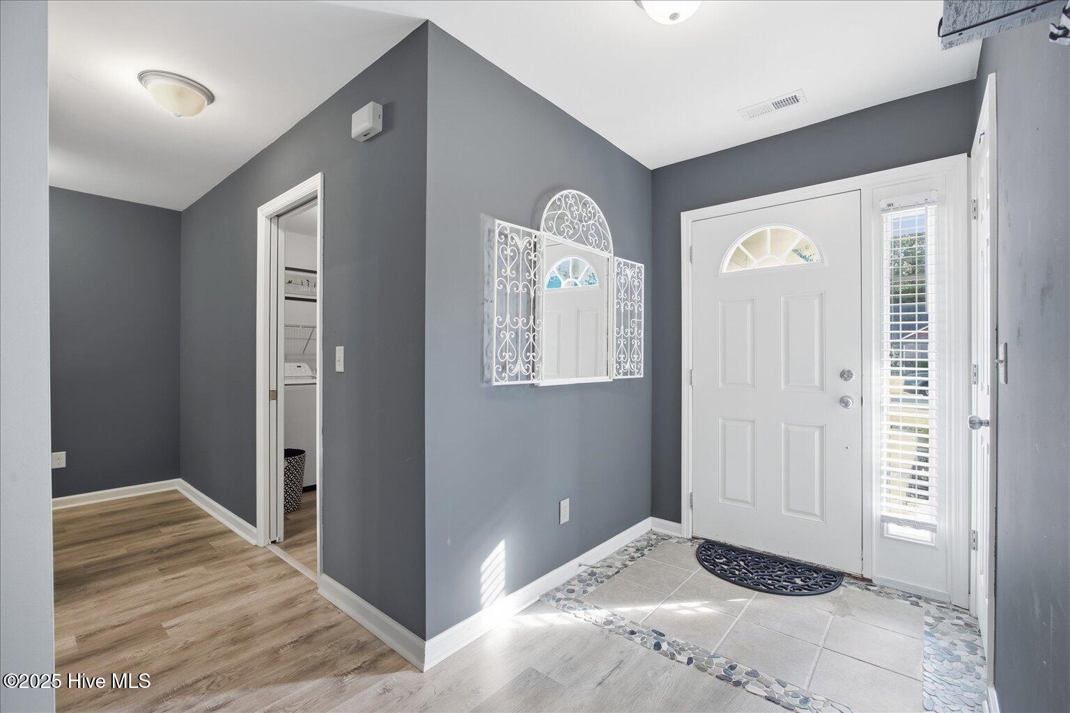 100543351 | Photo 12