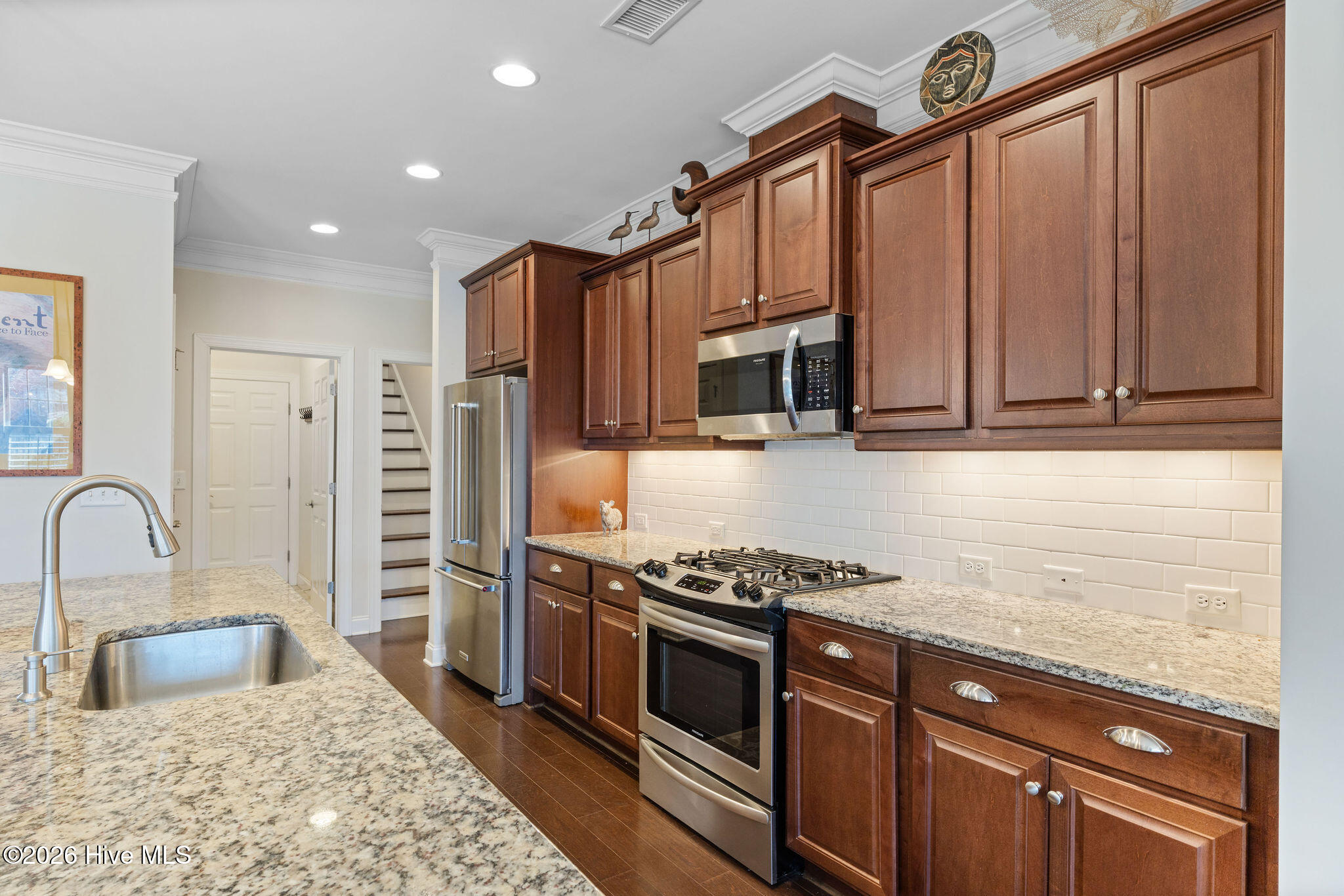 100564801 | Photo 13