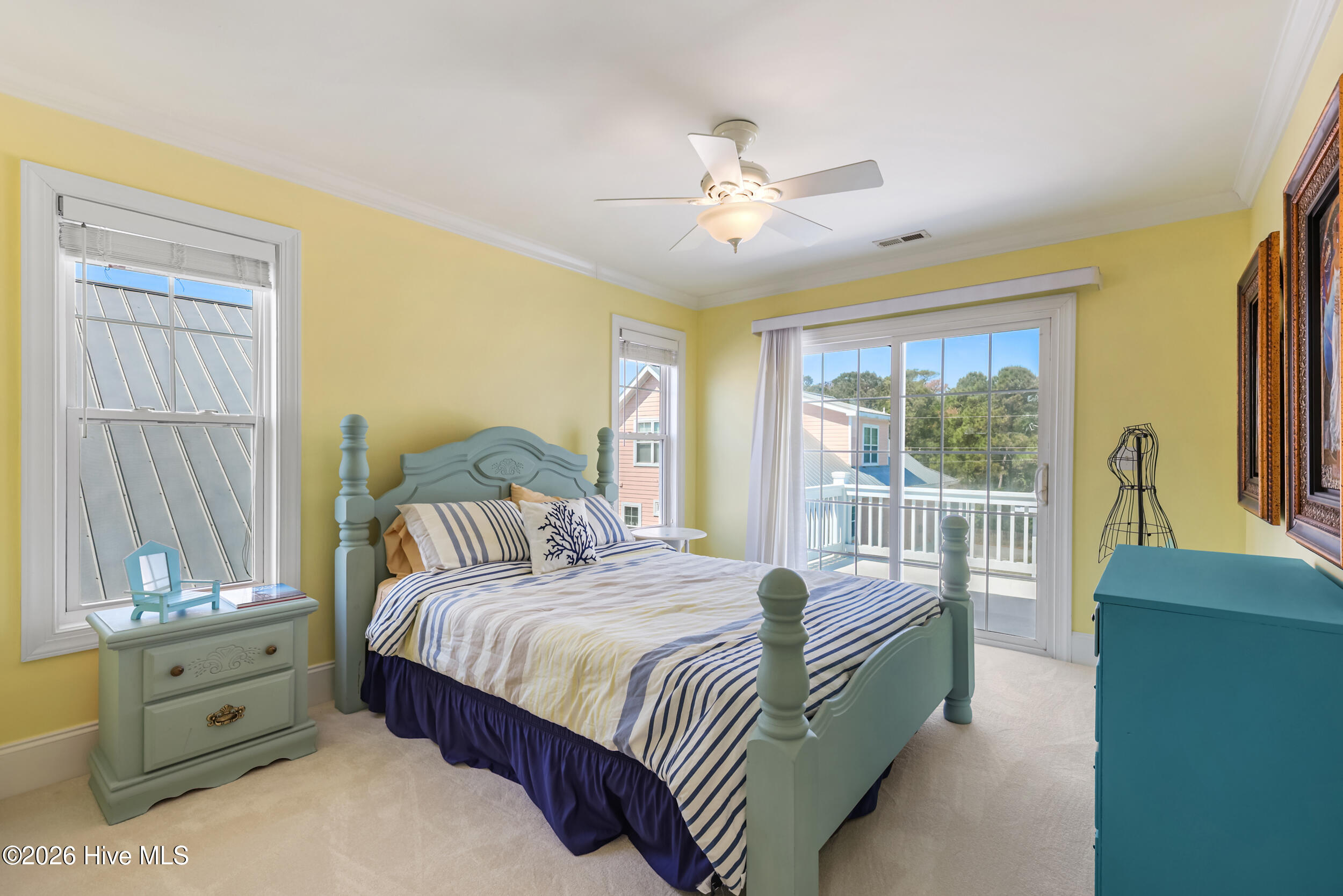 100568478 | Photo 27