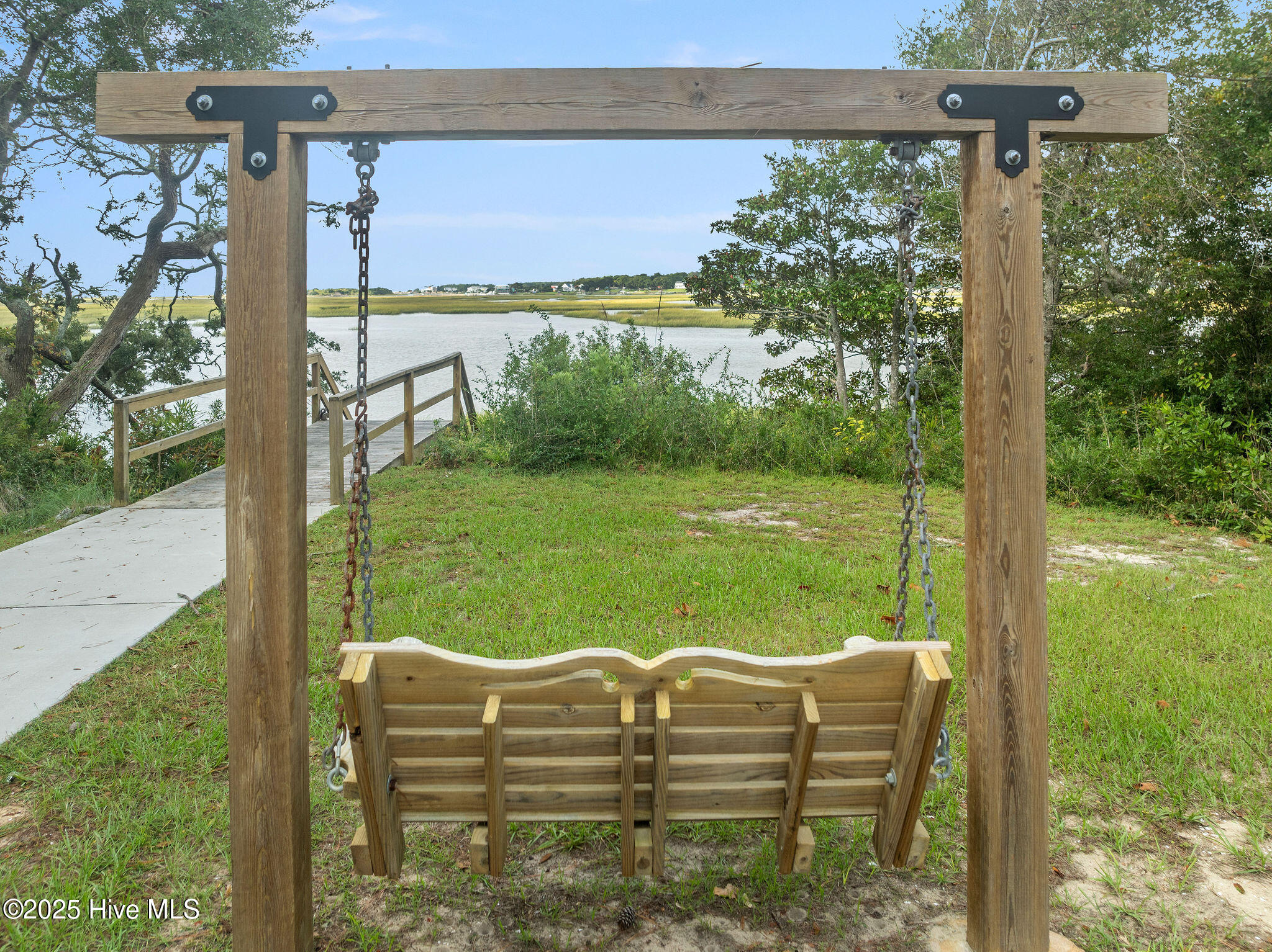 100488997 | Photo 99