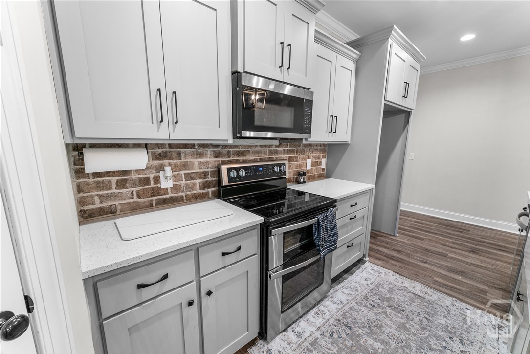 Old Savanah Brick Accents