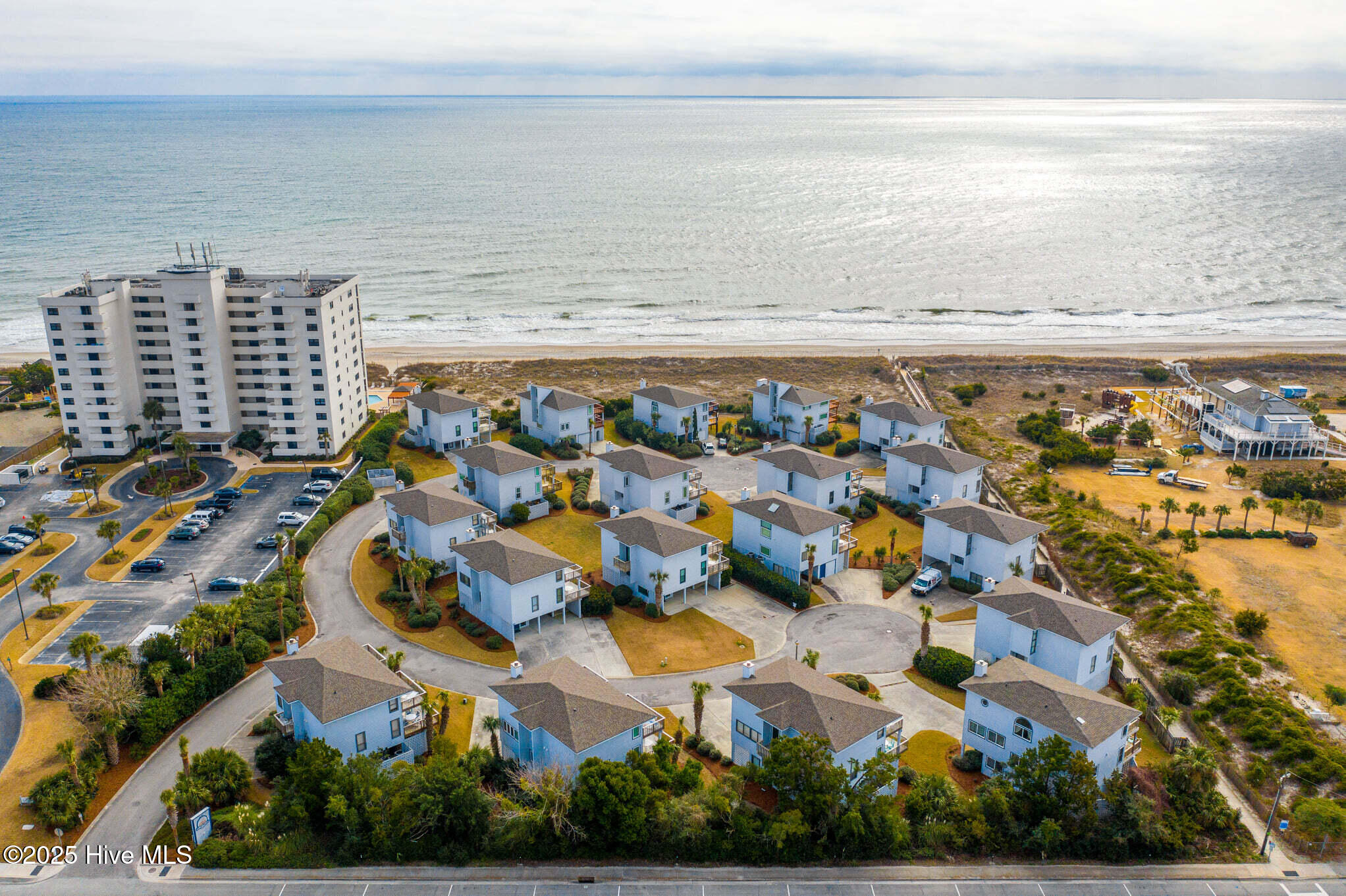 100532230 | Photo 59