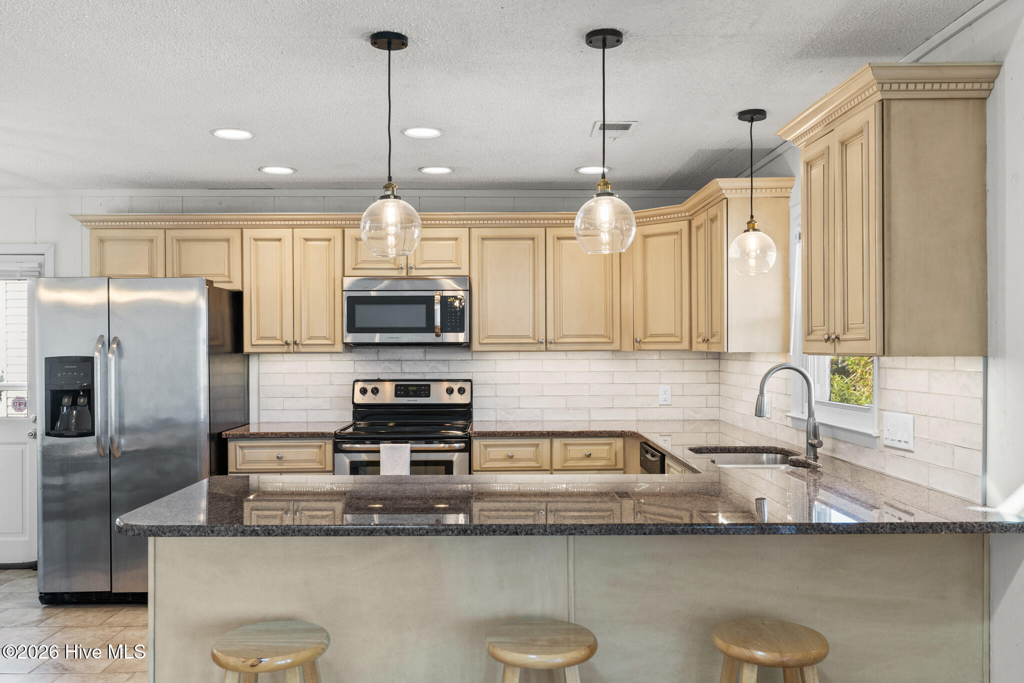 100564426 | Photo 12