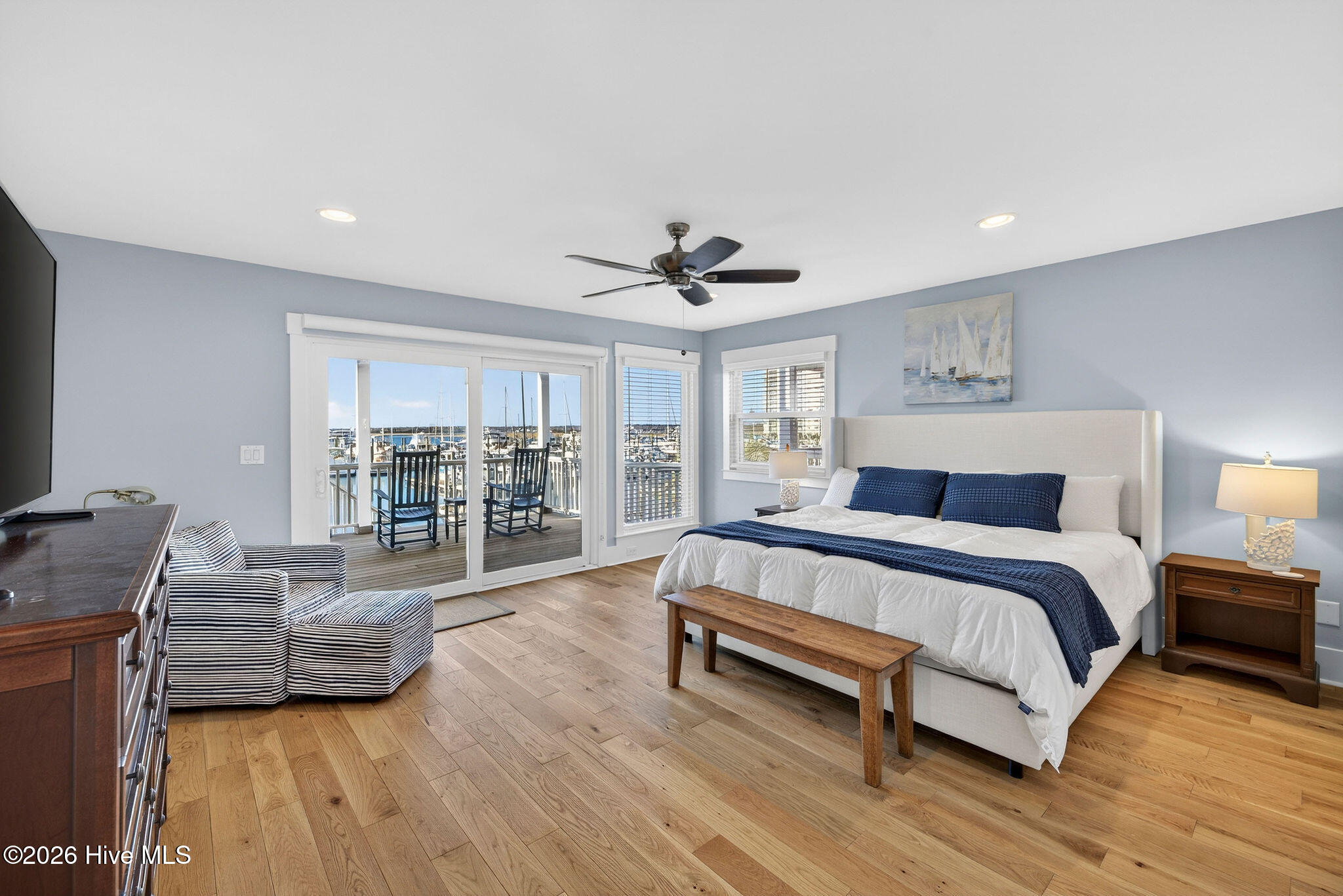 100547767 | Photo 10