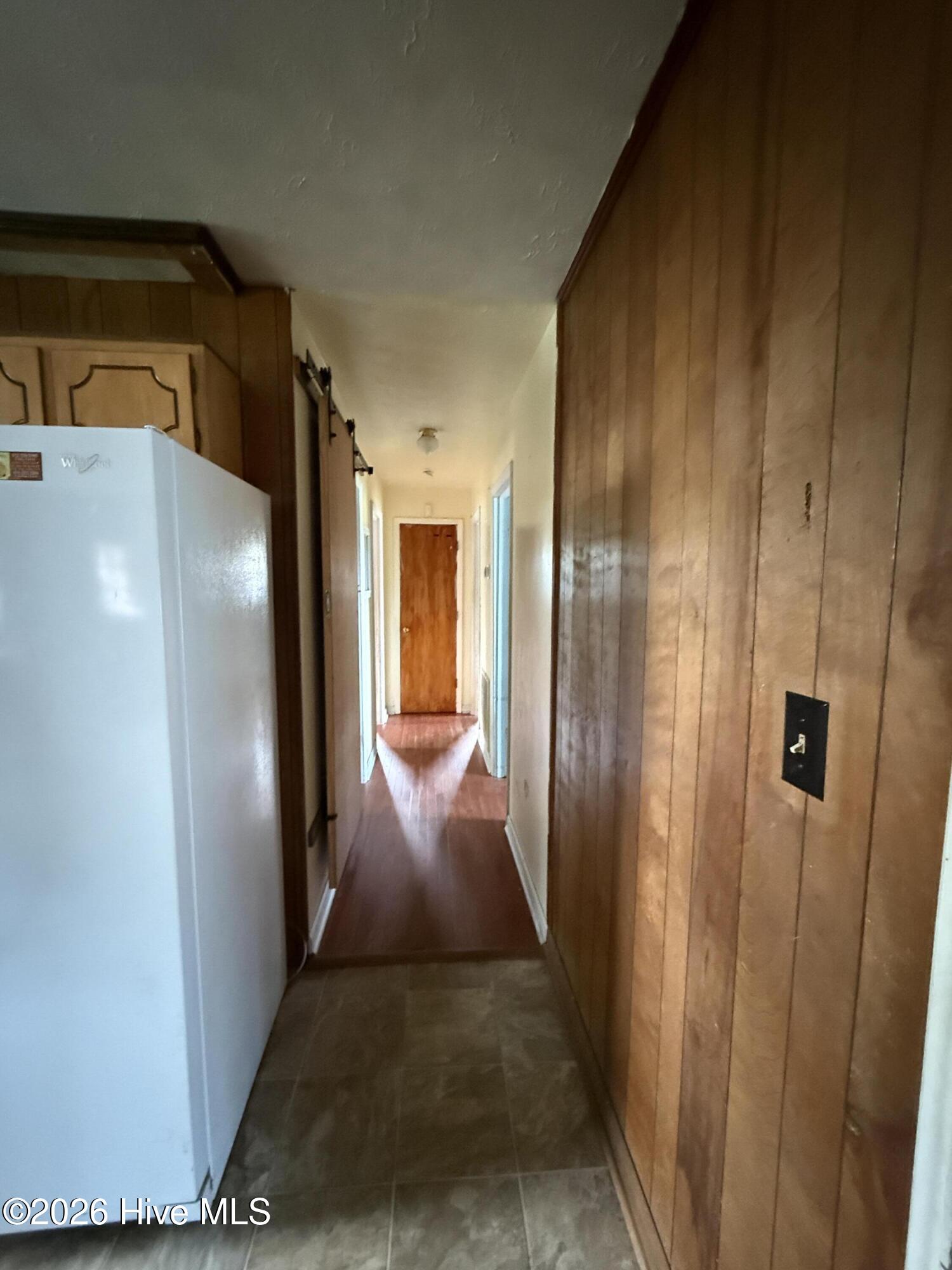 100567135 | Photo 11