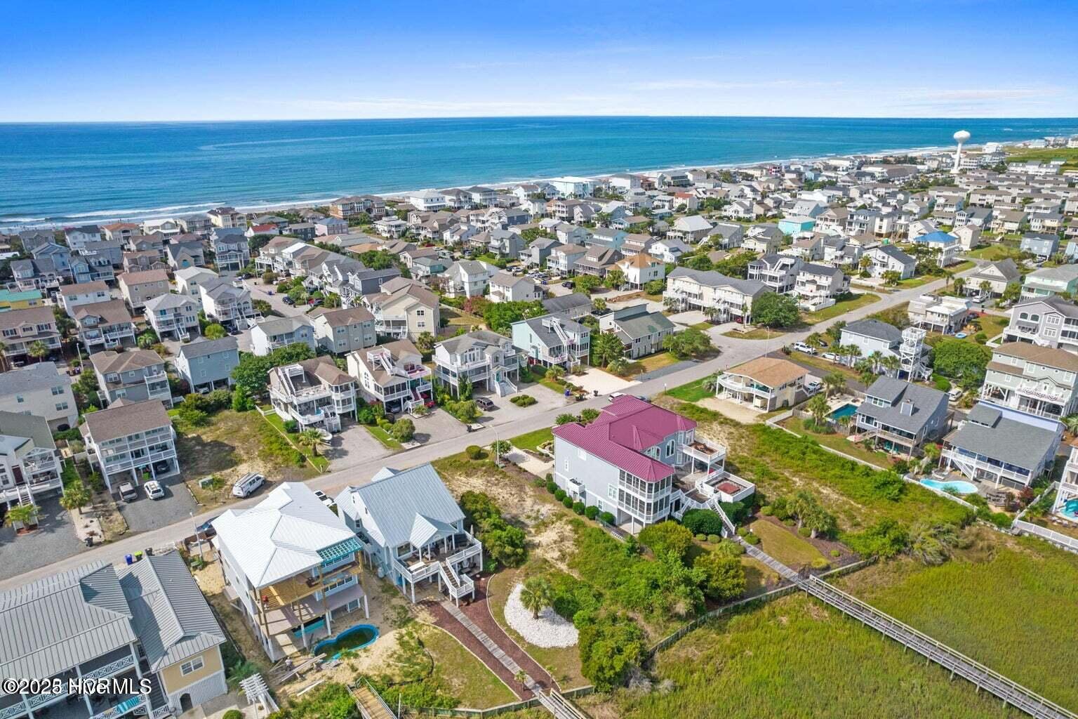 100533985 | Photo 13