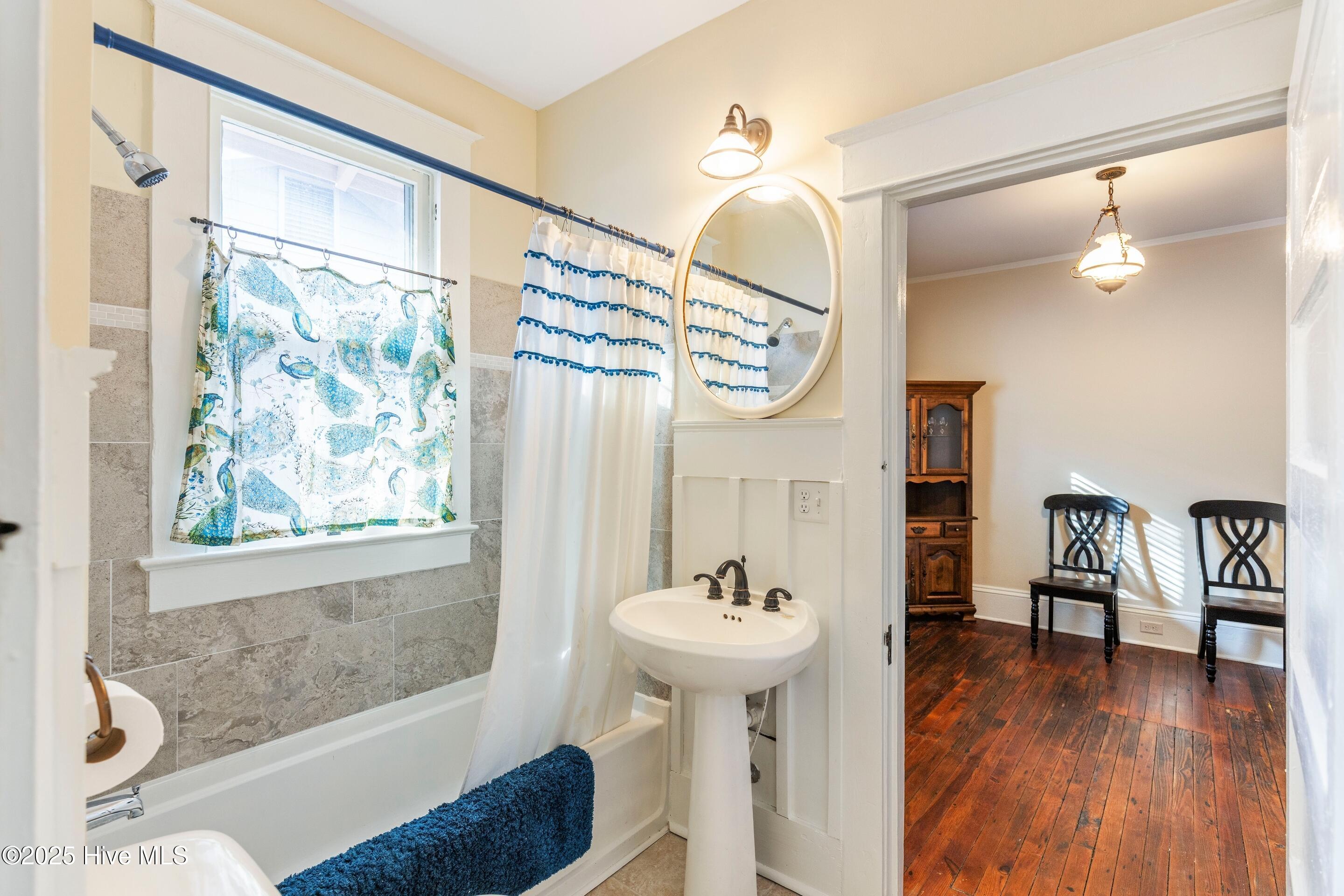 100541674 | Photo 31