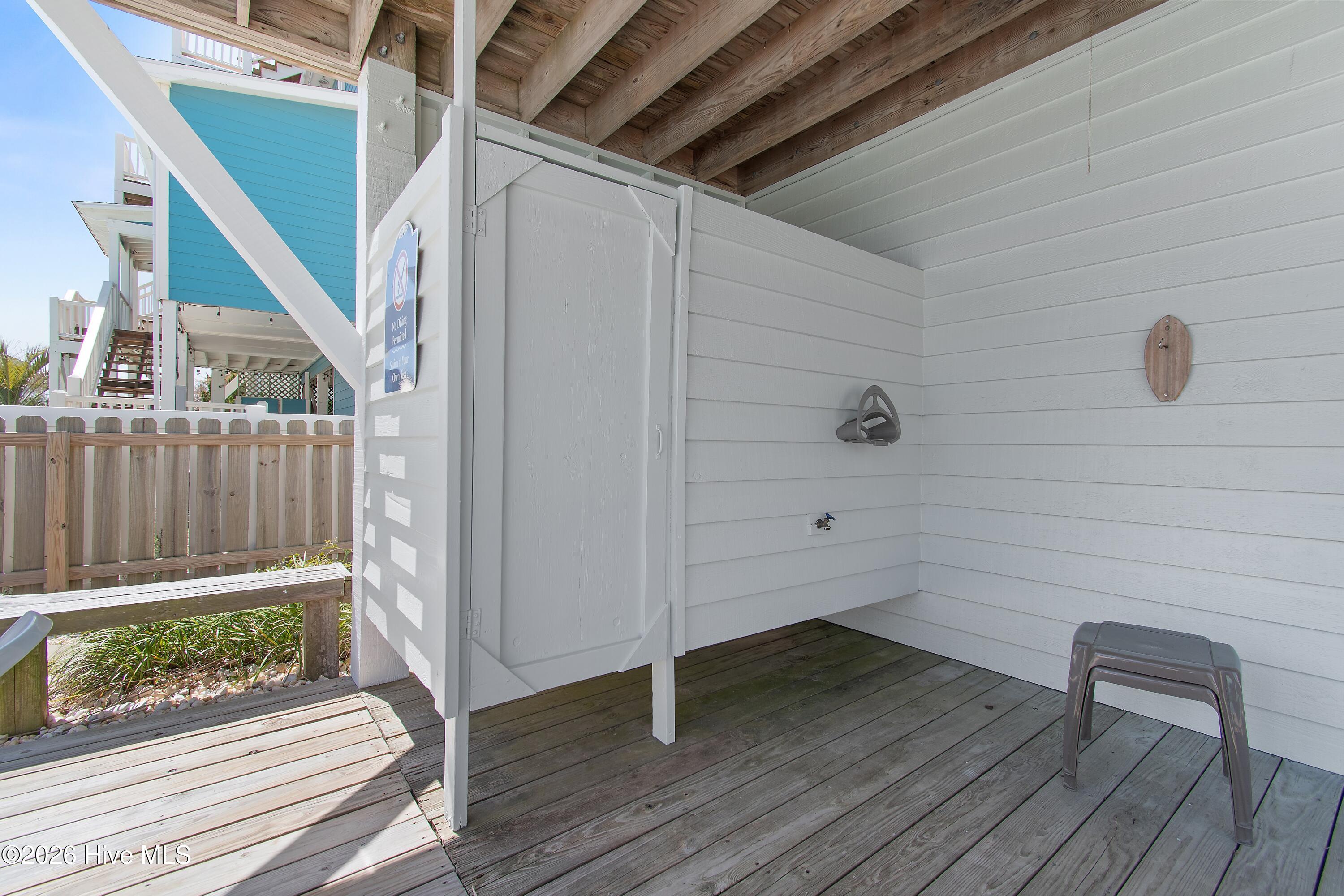 100564981 | Photo 28