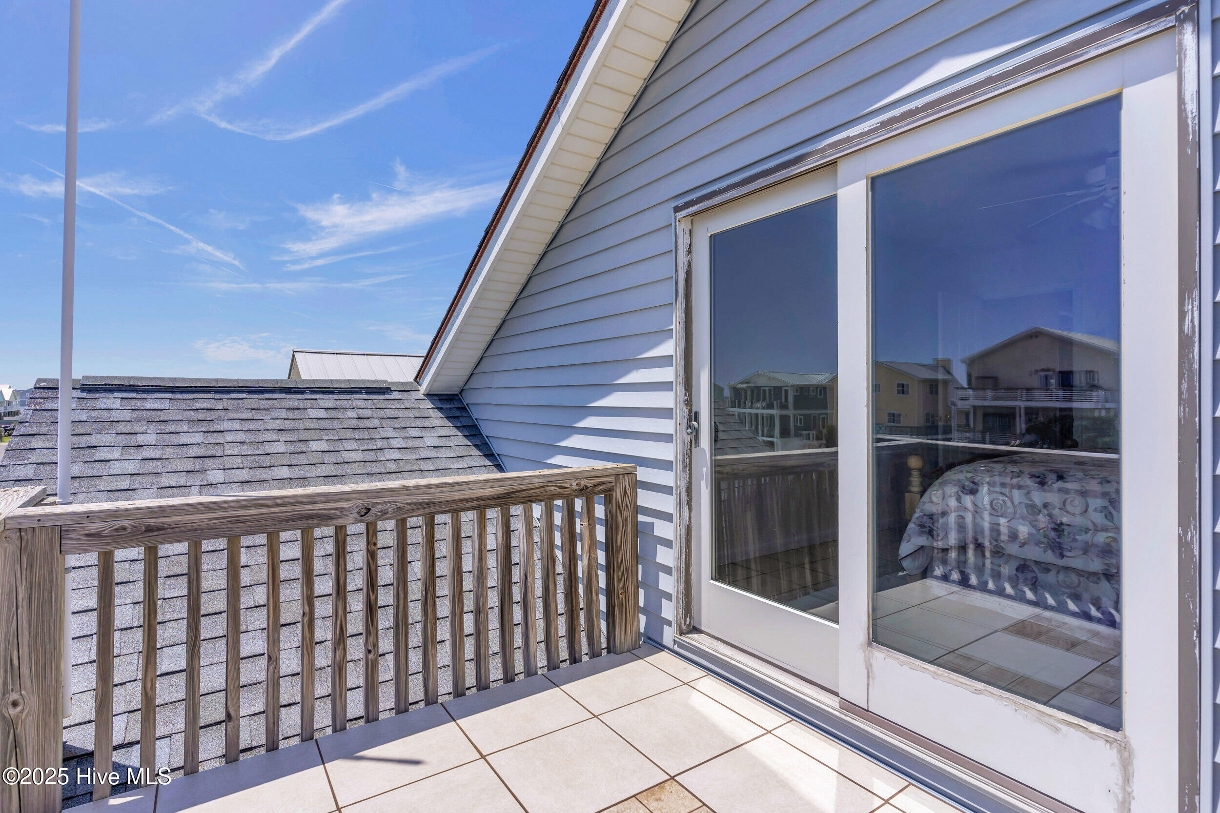 100521626 | Photo 32