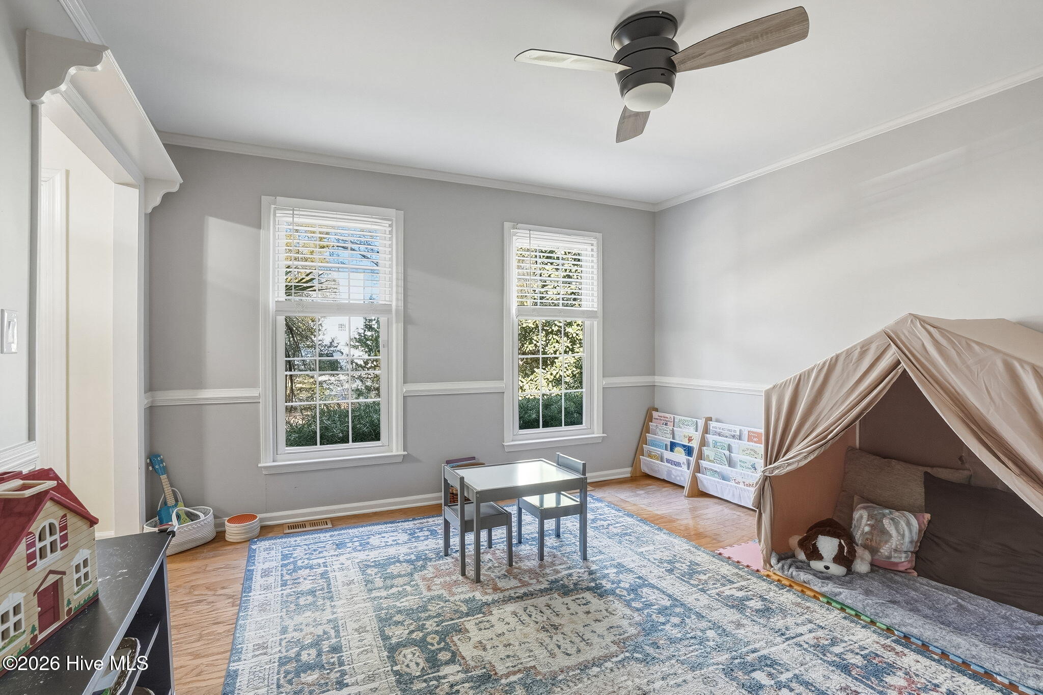 100566494 | Photo 23