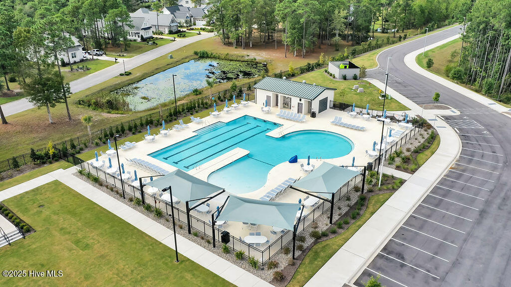 100535984 | Photo 89