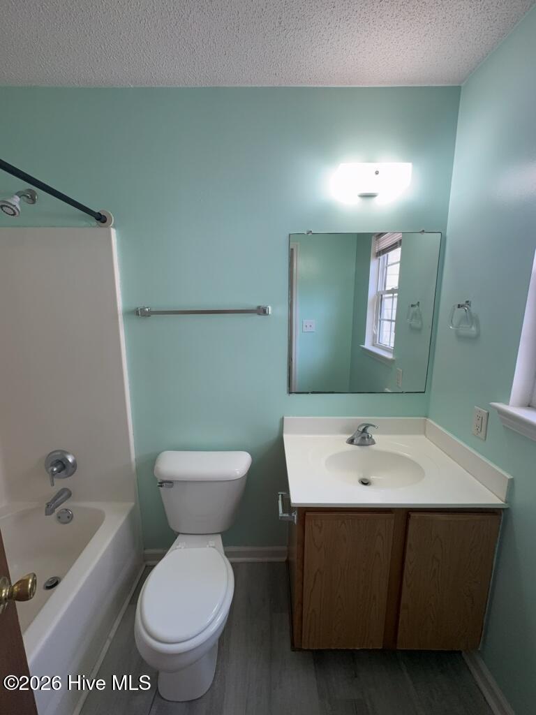 100562021 | Photo 12