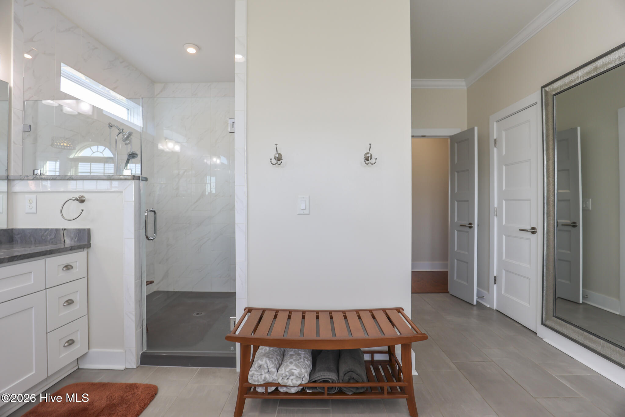 100564297 | Photo 23