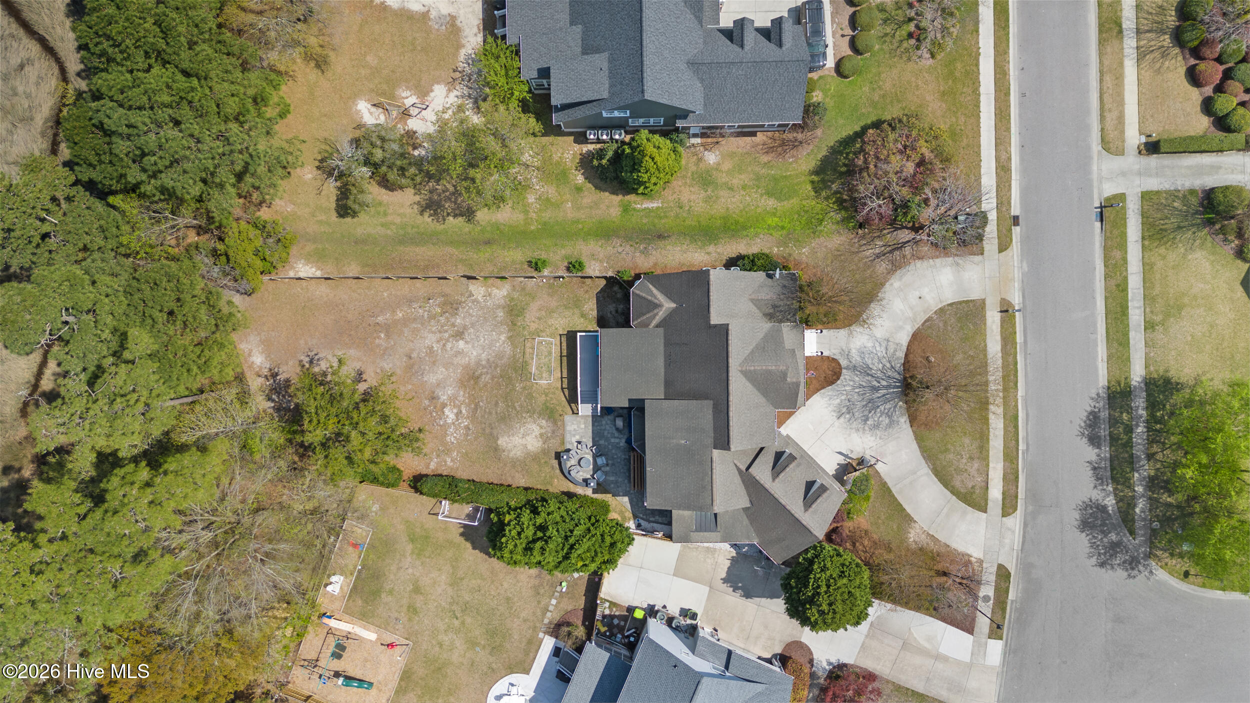 100565771 | Photo 65