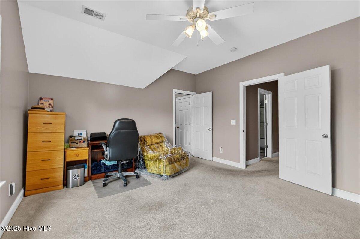 100530504 | Photo 41