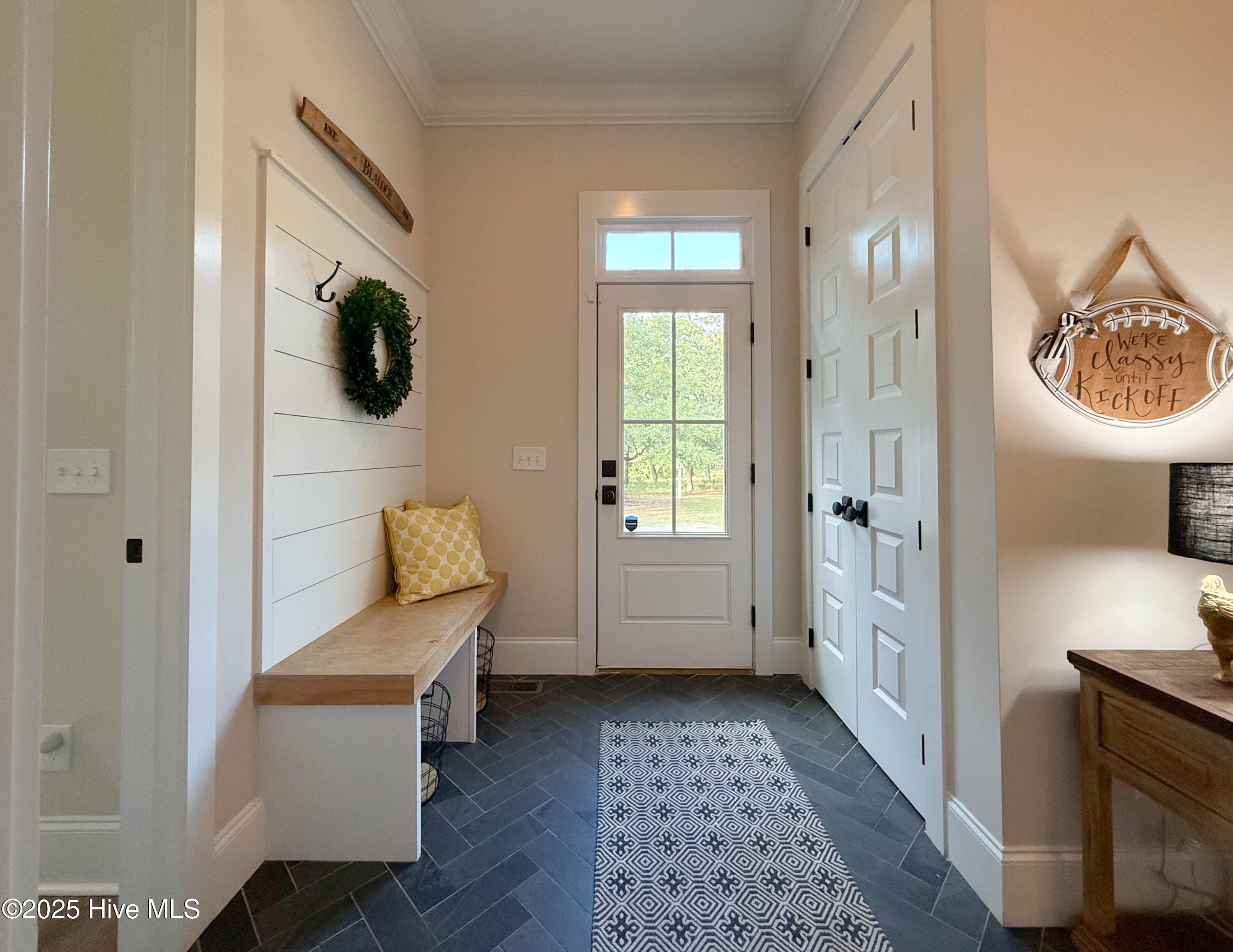 100556308 | Photo 45