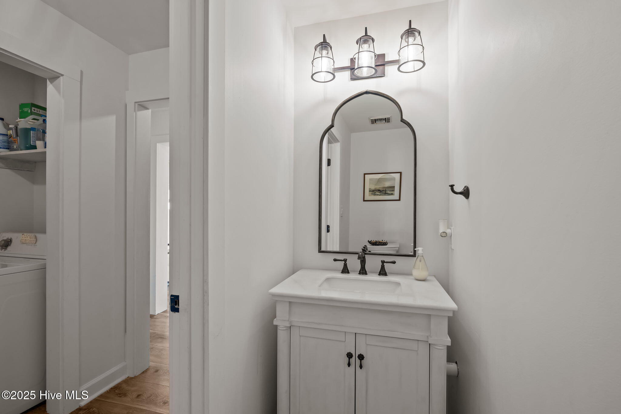 100536314 | Photo 19