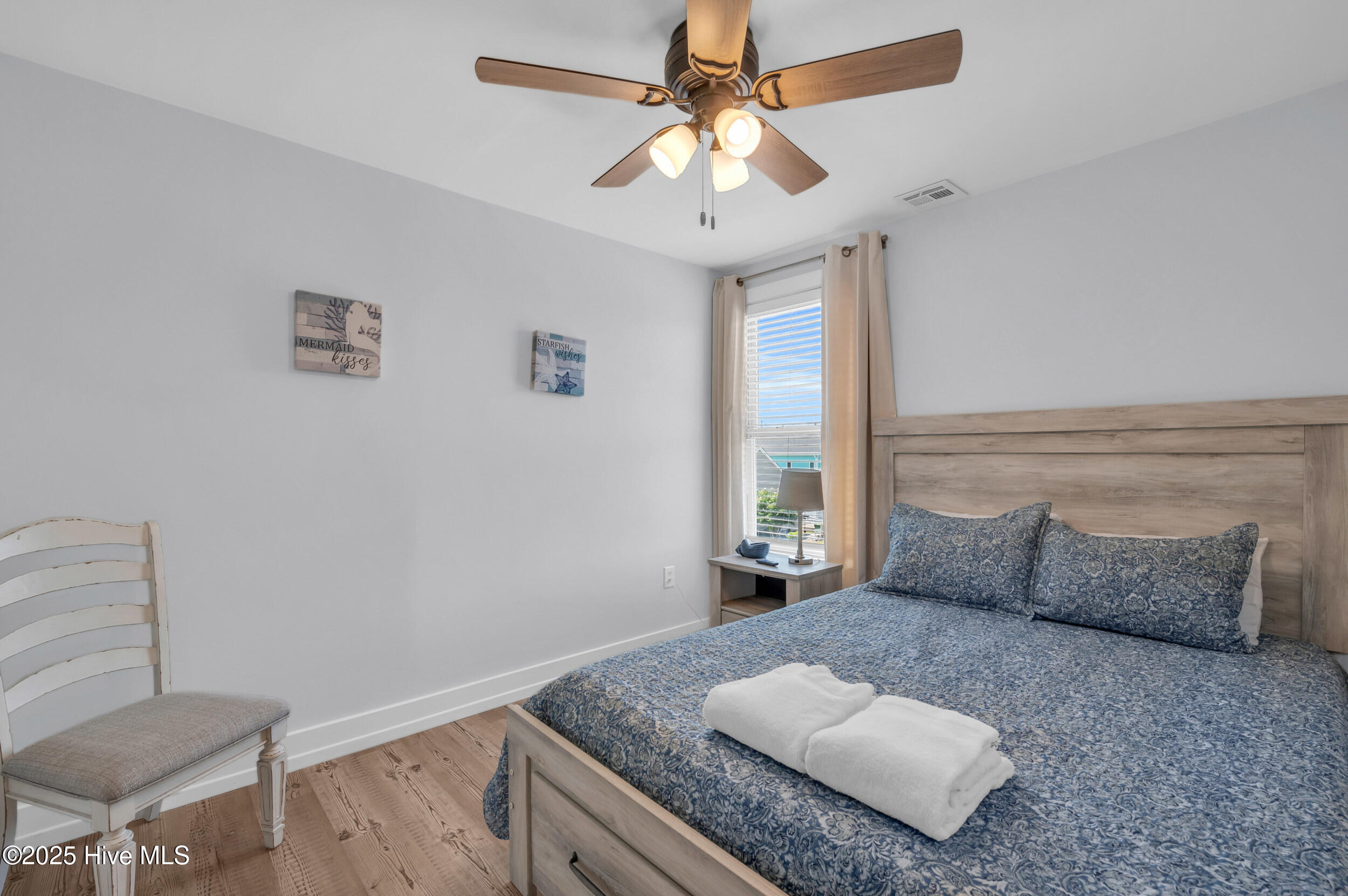 100557973 | Photo 13