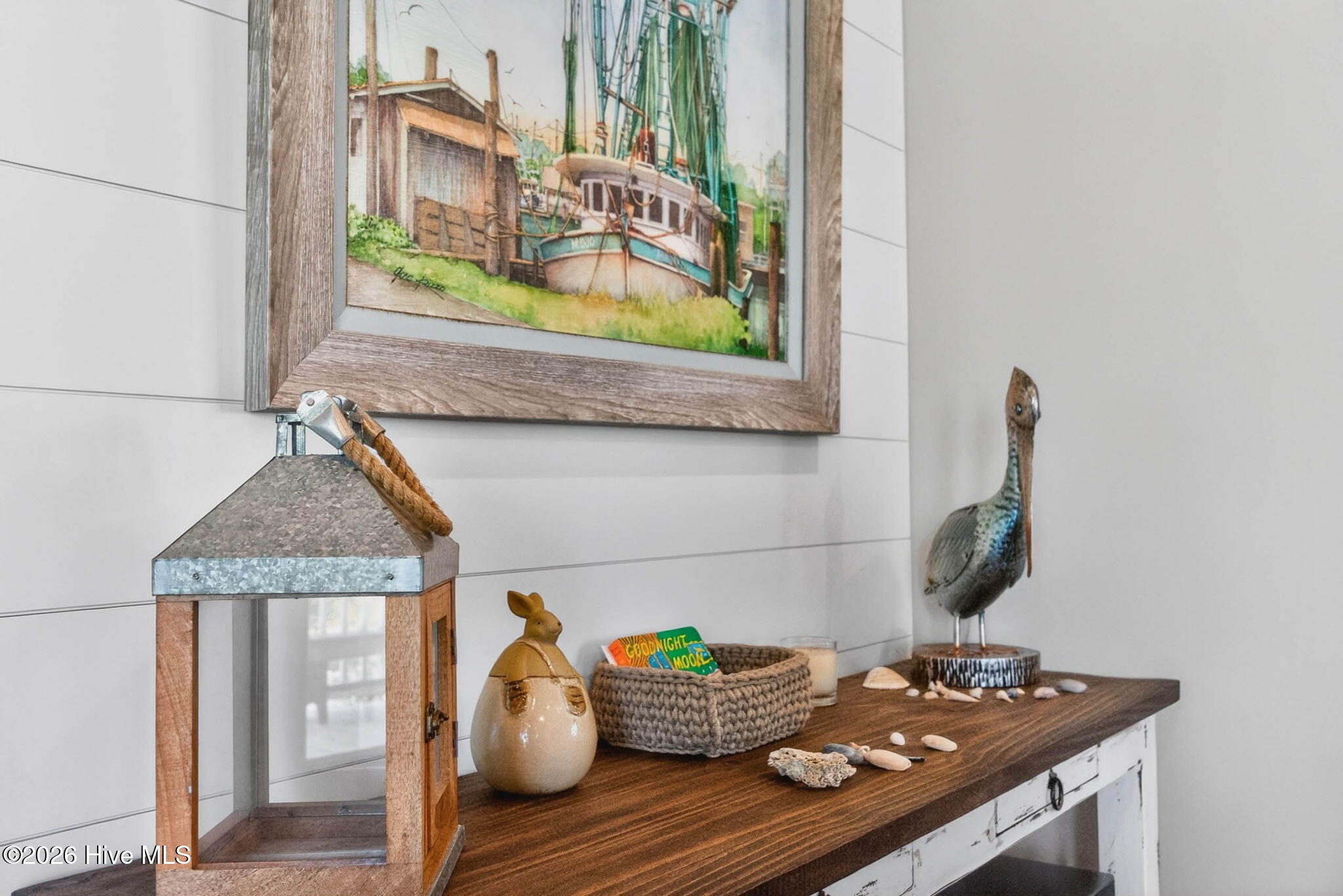 100568136 | Photo 16