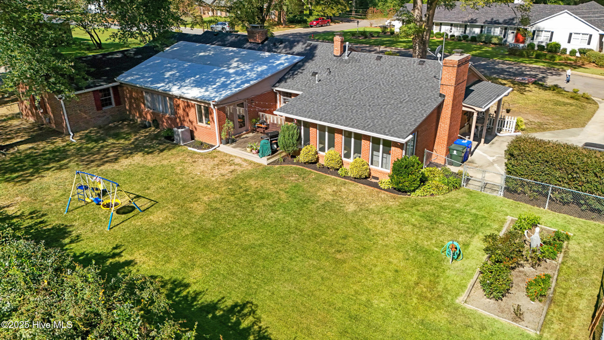 6835BB25-8779-43CD-90FF-871DBF7569DC_1_1