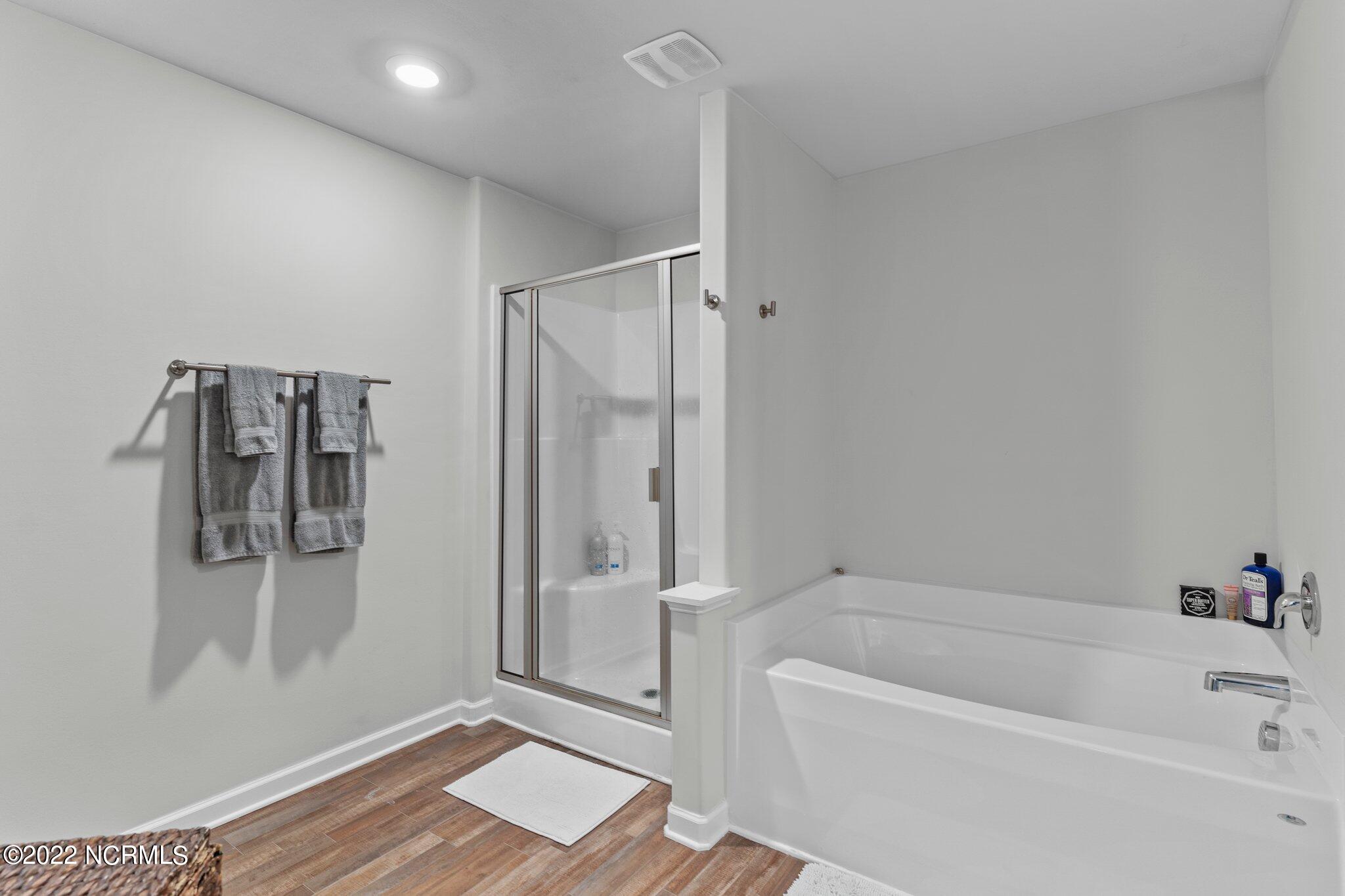 100560582 | Photo 20