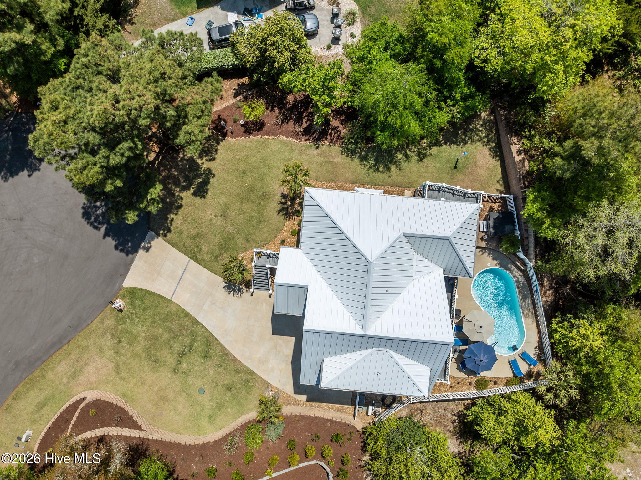 100567463 | Photo 66