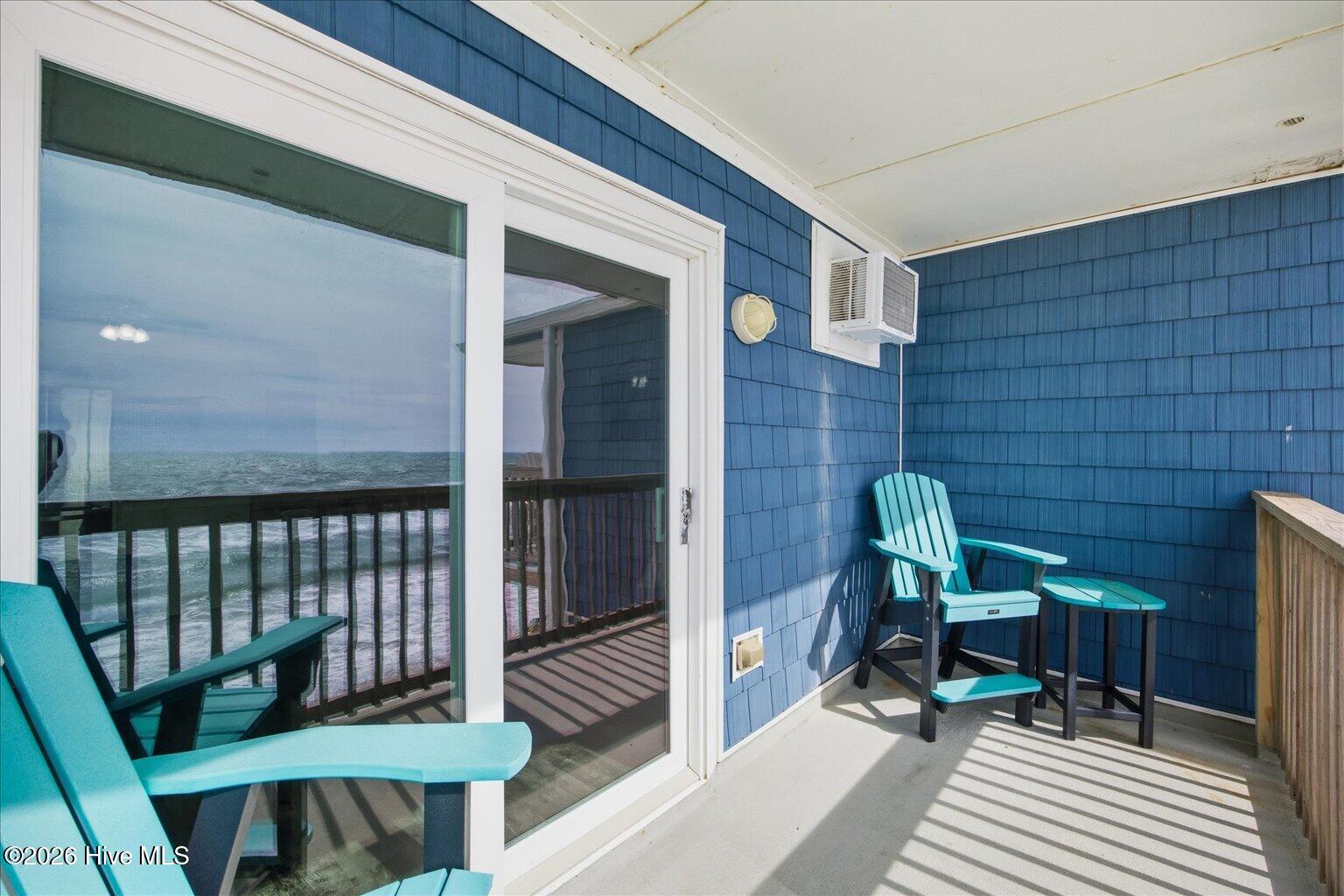 100557148 | Photo 32