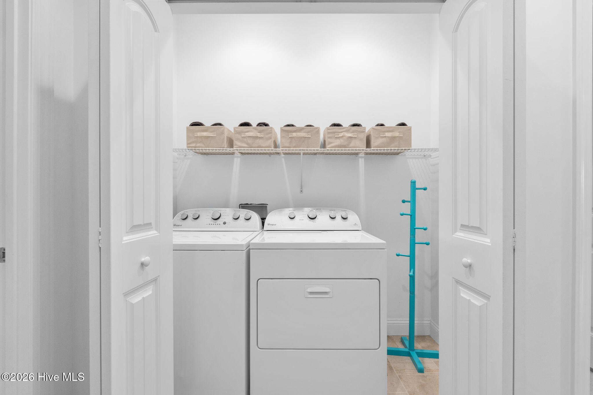 100568462 | Photo 17