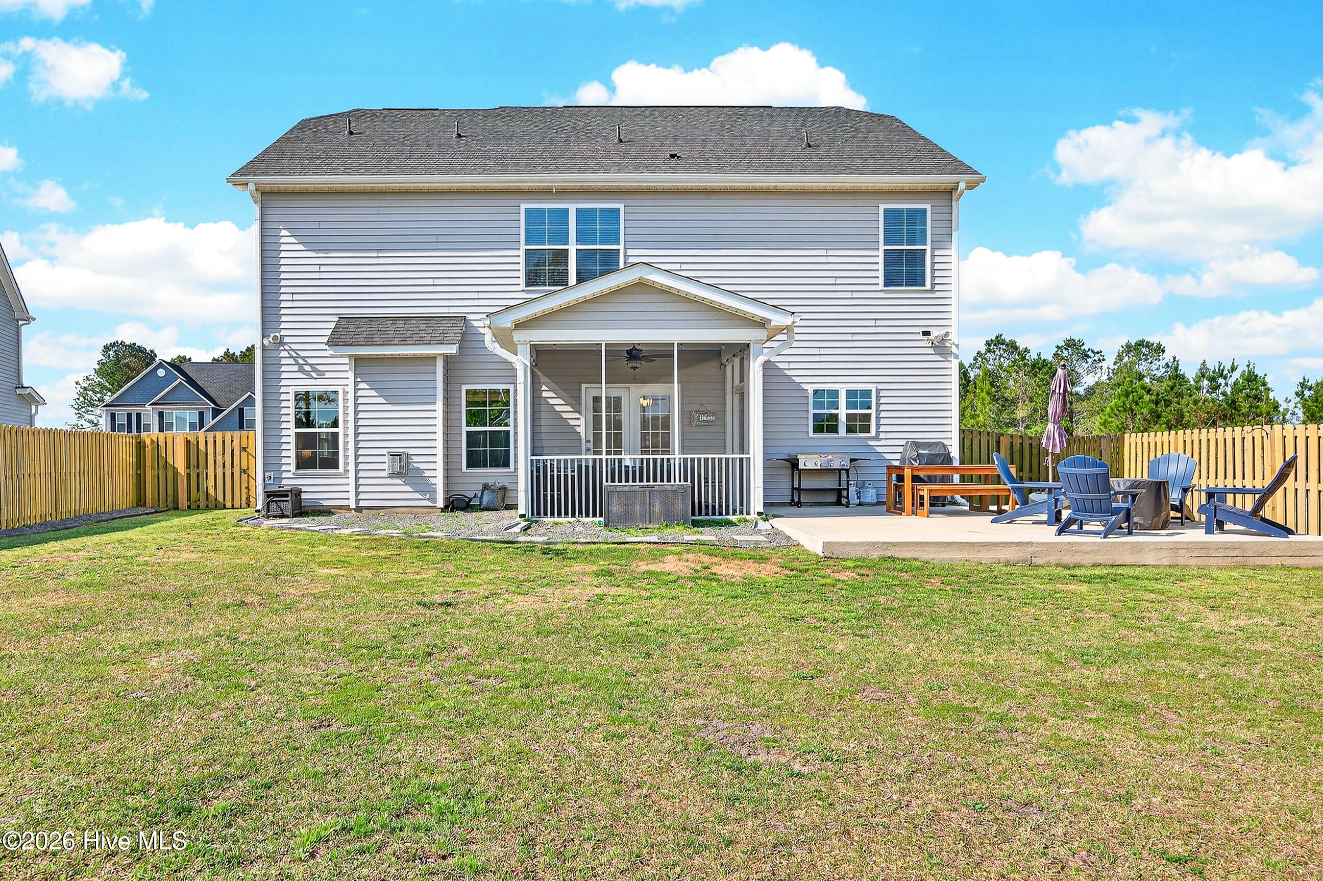 100561356 | Photo 43