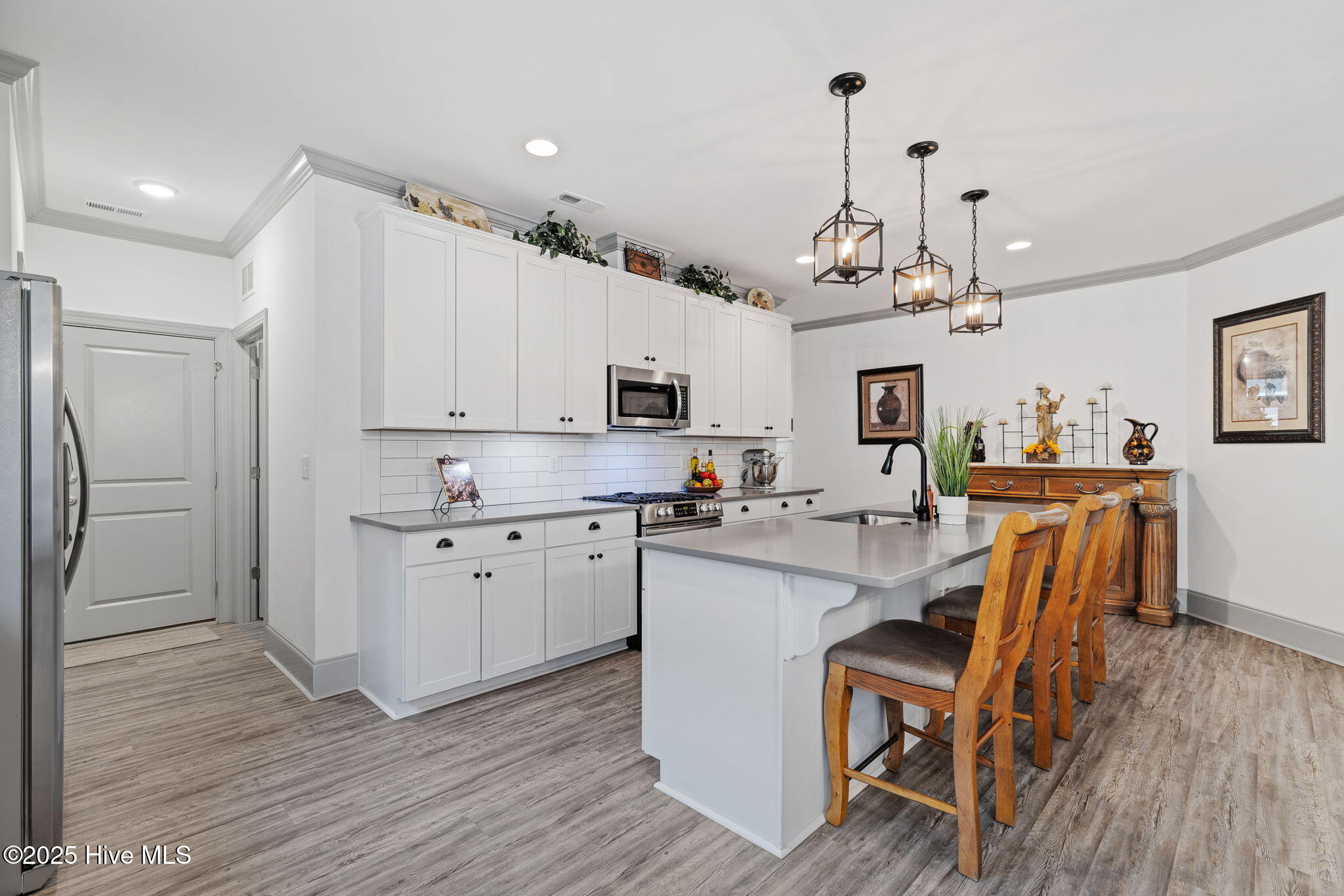 100541268 | Photo 12