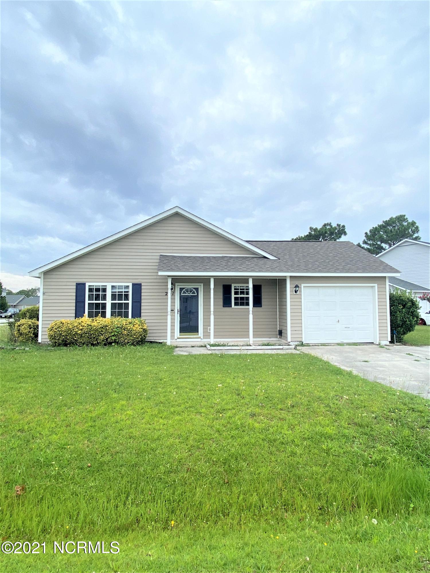 201 Faison, Hubert, North Carolina, 2 Bedroom Bedrooms, 5 Room Rooms,2 BathroomBathrooms,Duplex,For sale,Faison,100605329