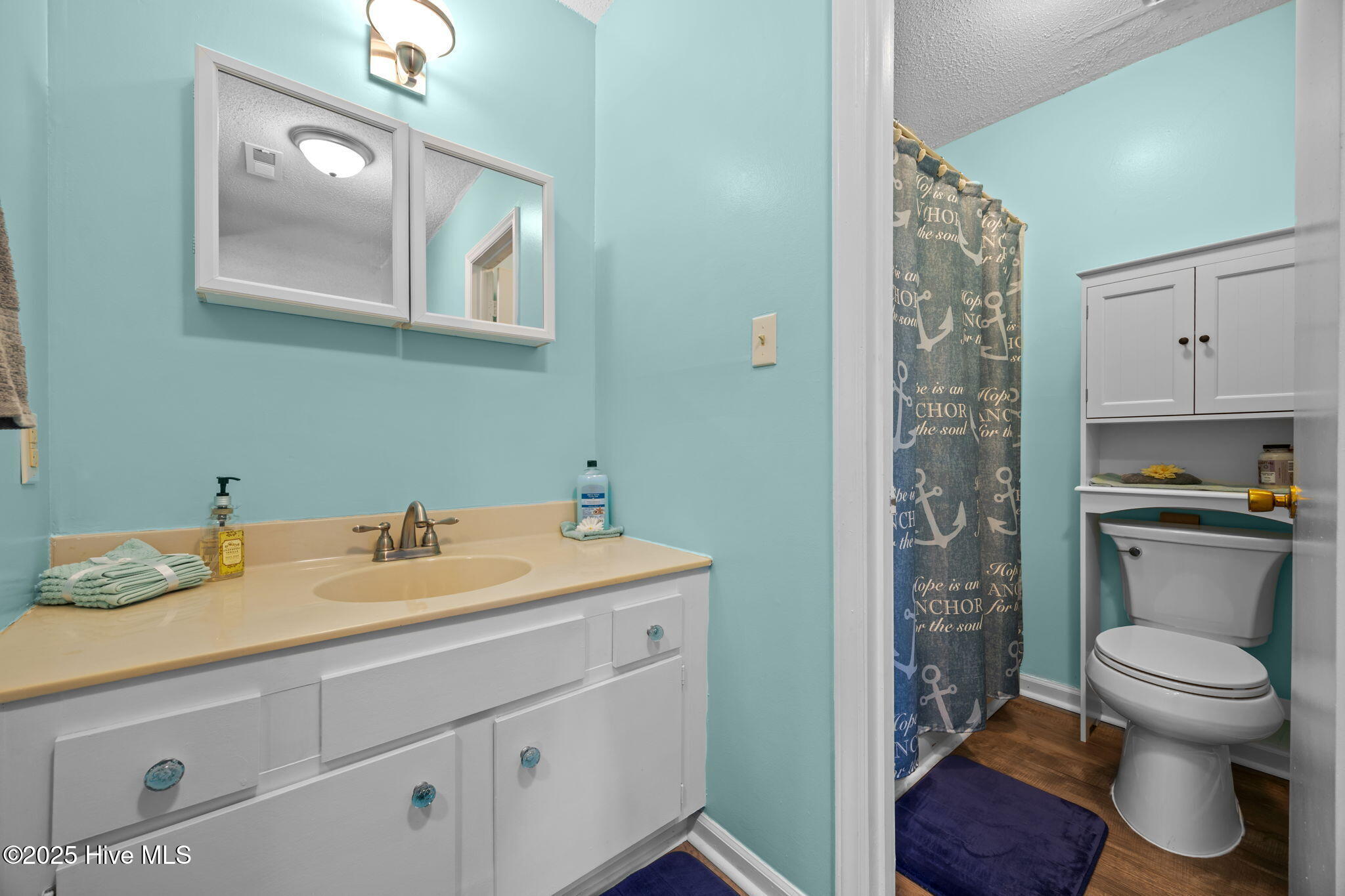 100546209 | Photo 20