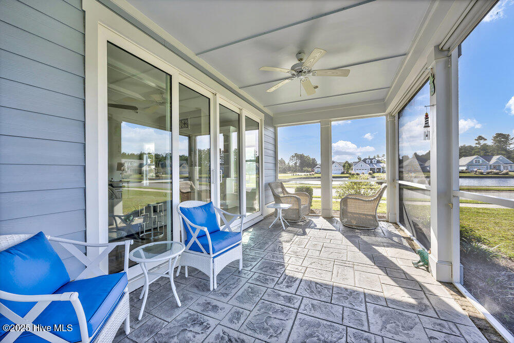 100535537 | Photo 25