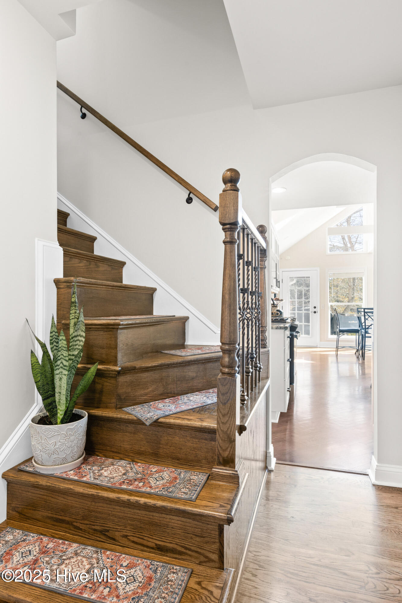 100497400 | Photo 28