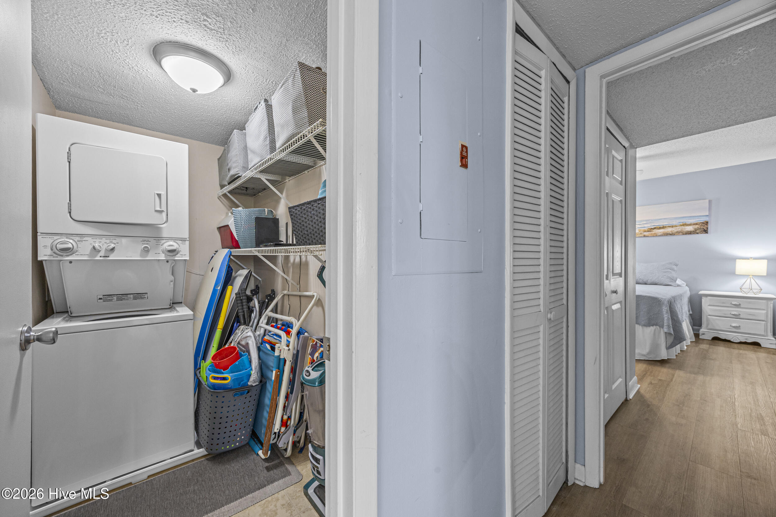 100562612 | Photo 21