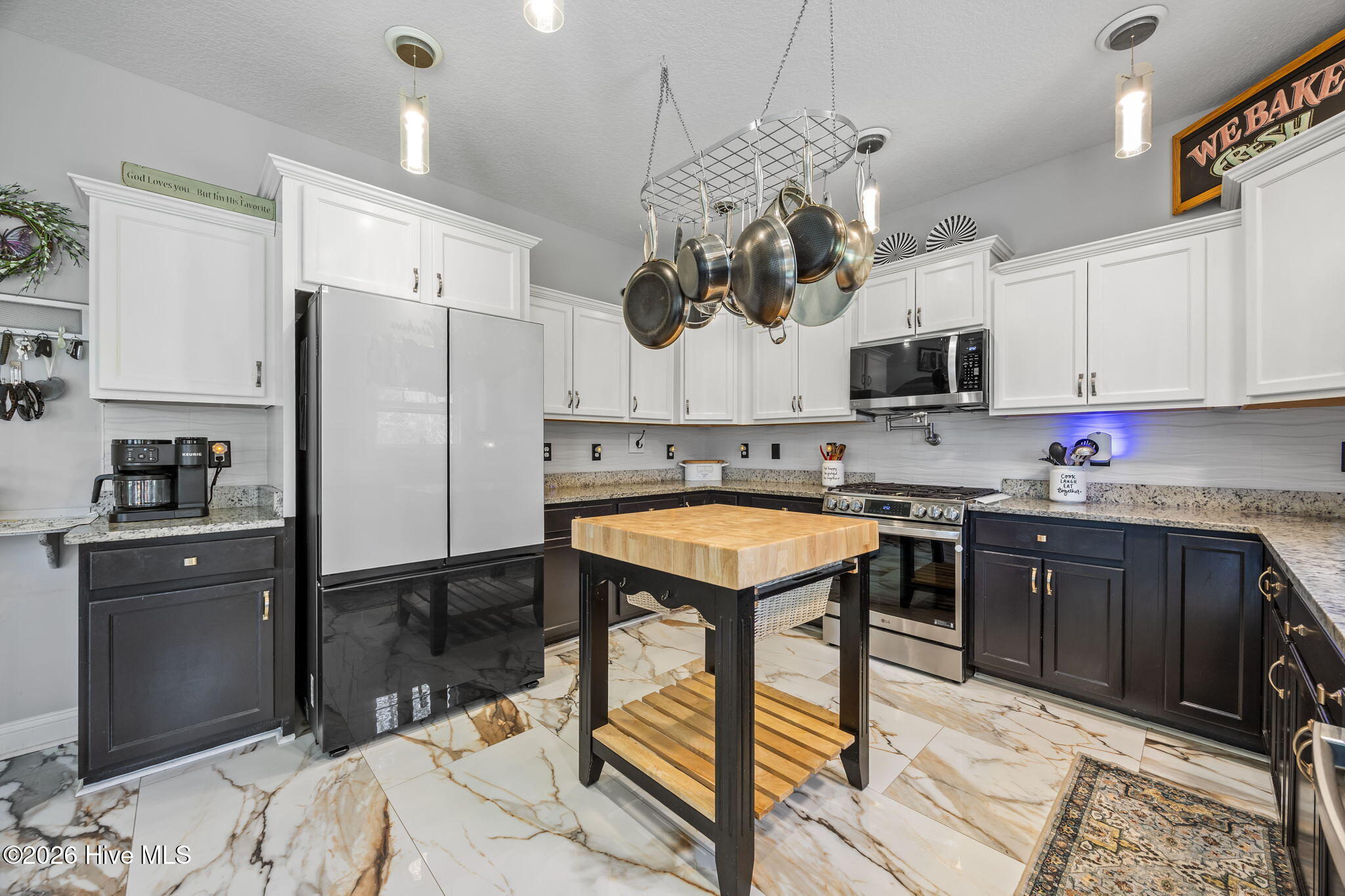 100563665 | Photo 16