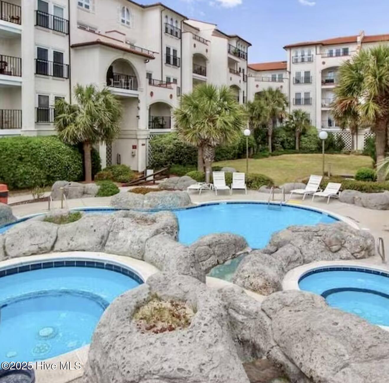 100539487 | Photo 25