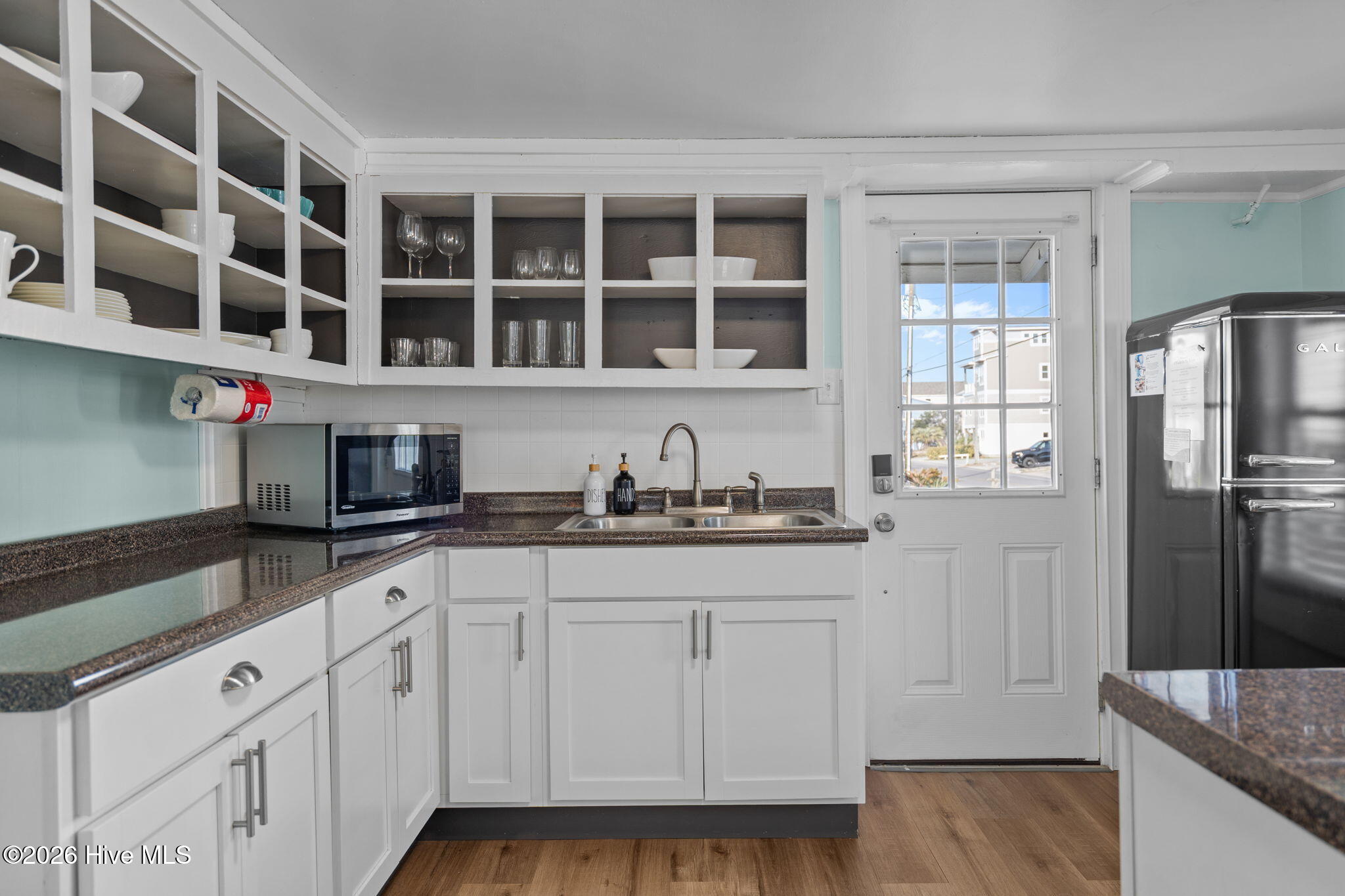 100552359 | Photo 62