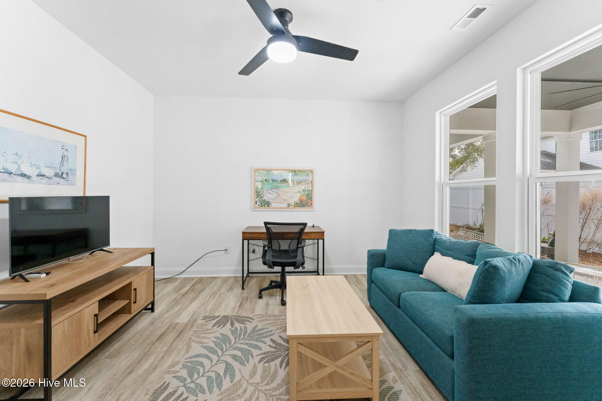 100554364 | Photo 35